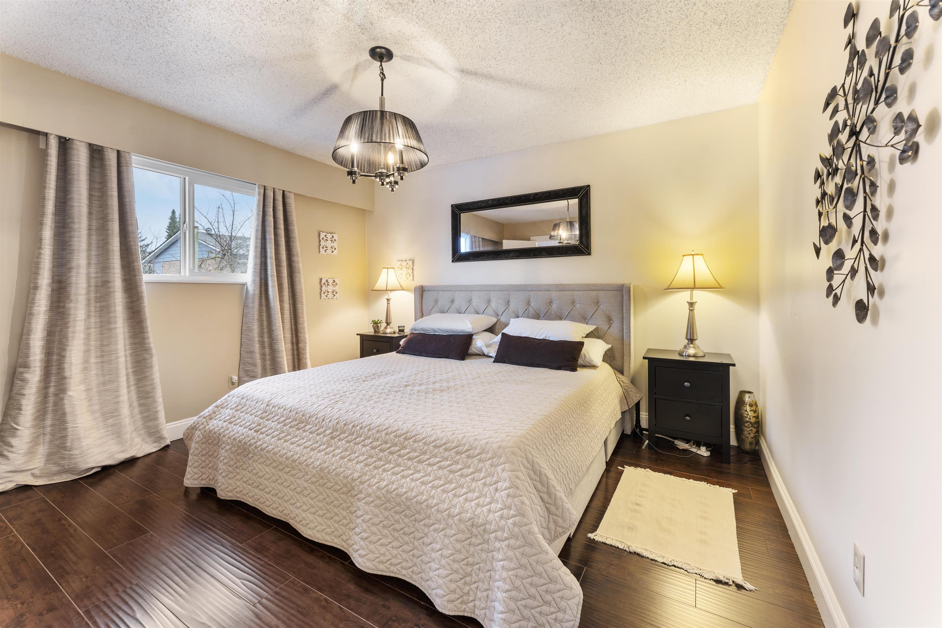 11834 COWLEY, British Columbia V4E 1W6, 6 Bedrooms Bedrooms, ,4 BathroomsBathrooms,Residential Detached,For Sale,COWLEY,R2876820