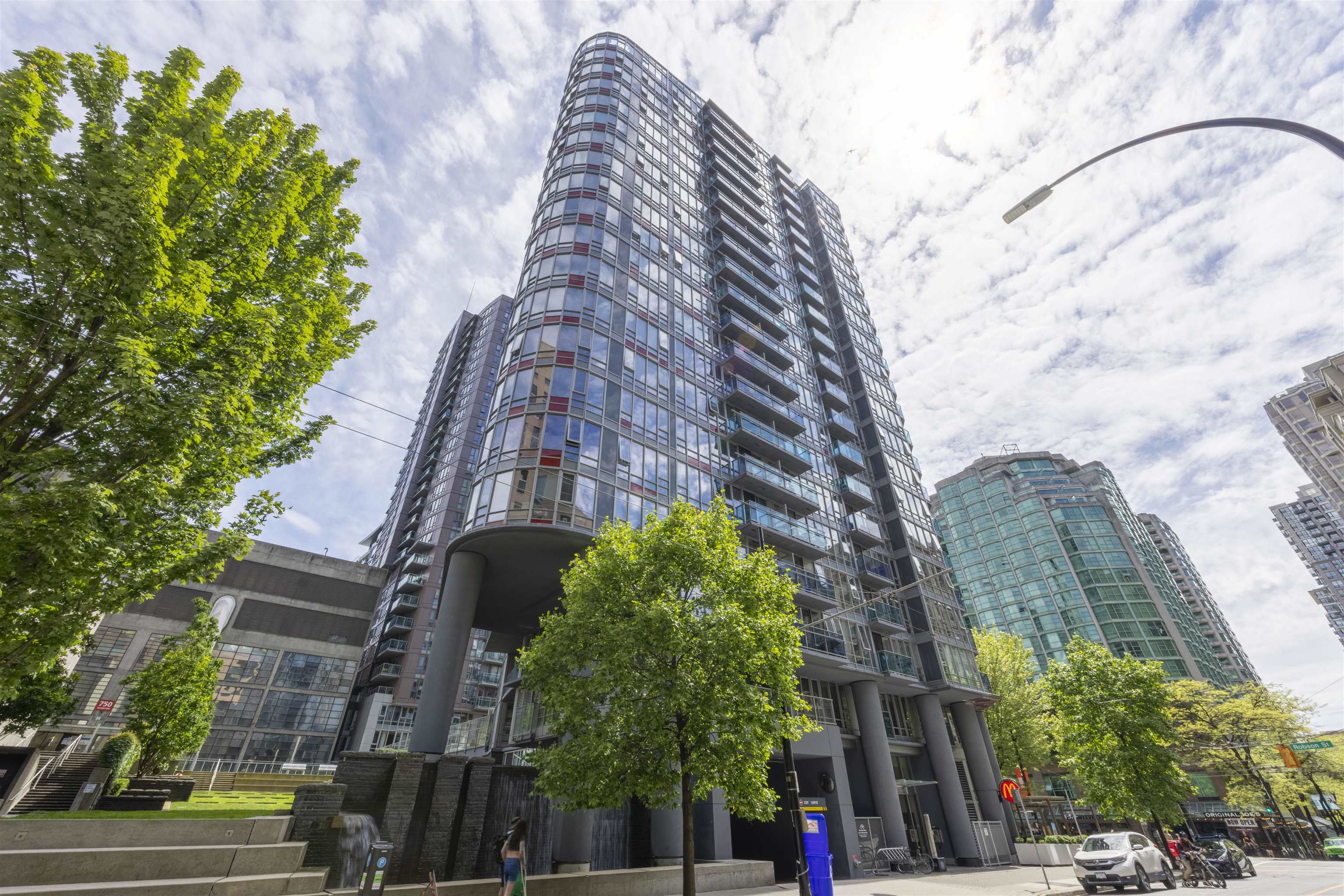 501-788 HAMILTON STREET, Vancouver, British Columbia, 2 Bedrooms Bedrooms, ,3 BathroomsBathrooms,Residential Attached,For Sale,R2876988