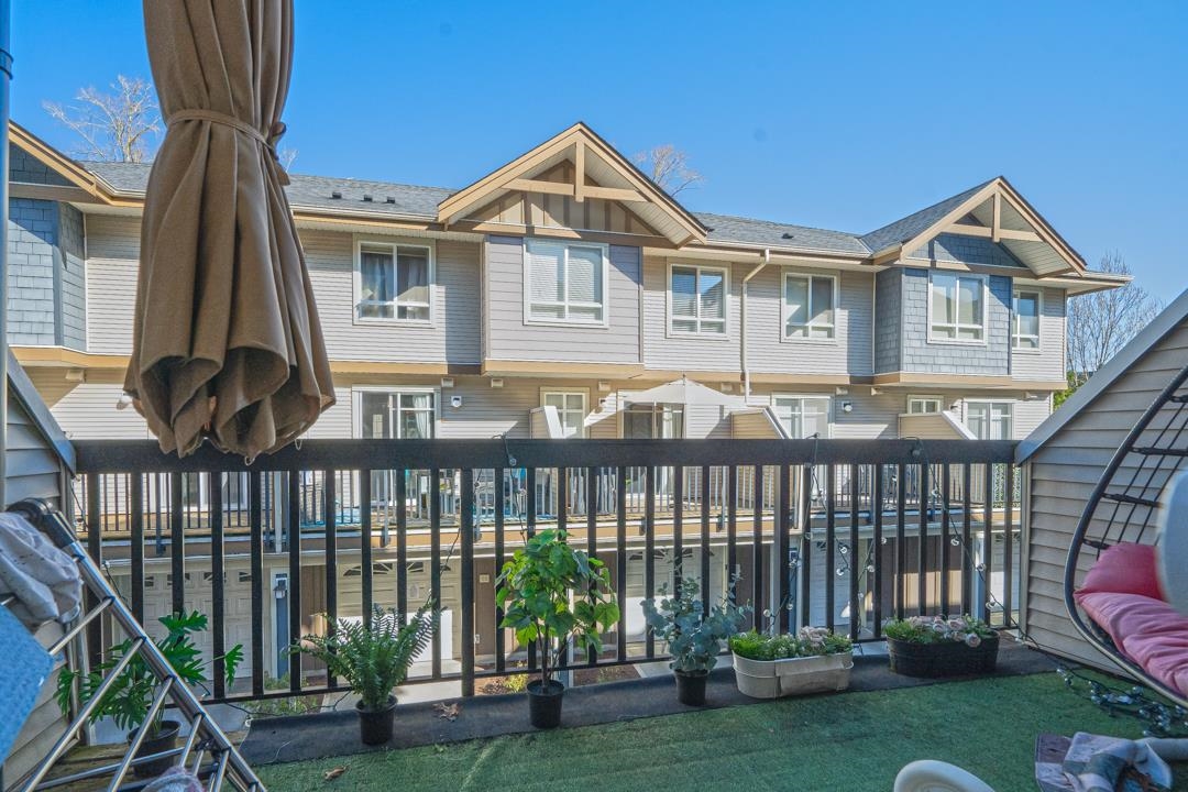 92-7088 191 STREET, Surrey, British Columbia, 3 Bedrooms Bedrooms, ,2 BathroomsBathrooms,Residential Attached,For Sale,R2877087