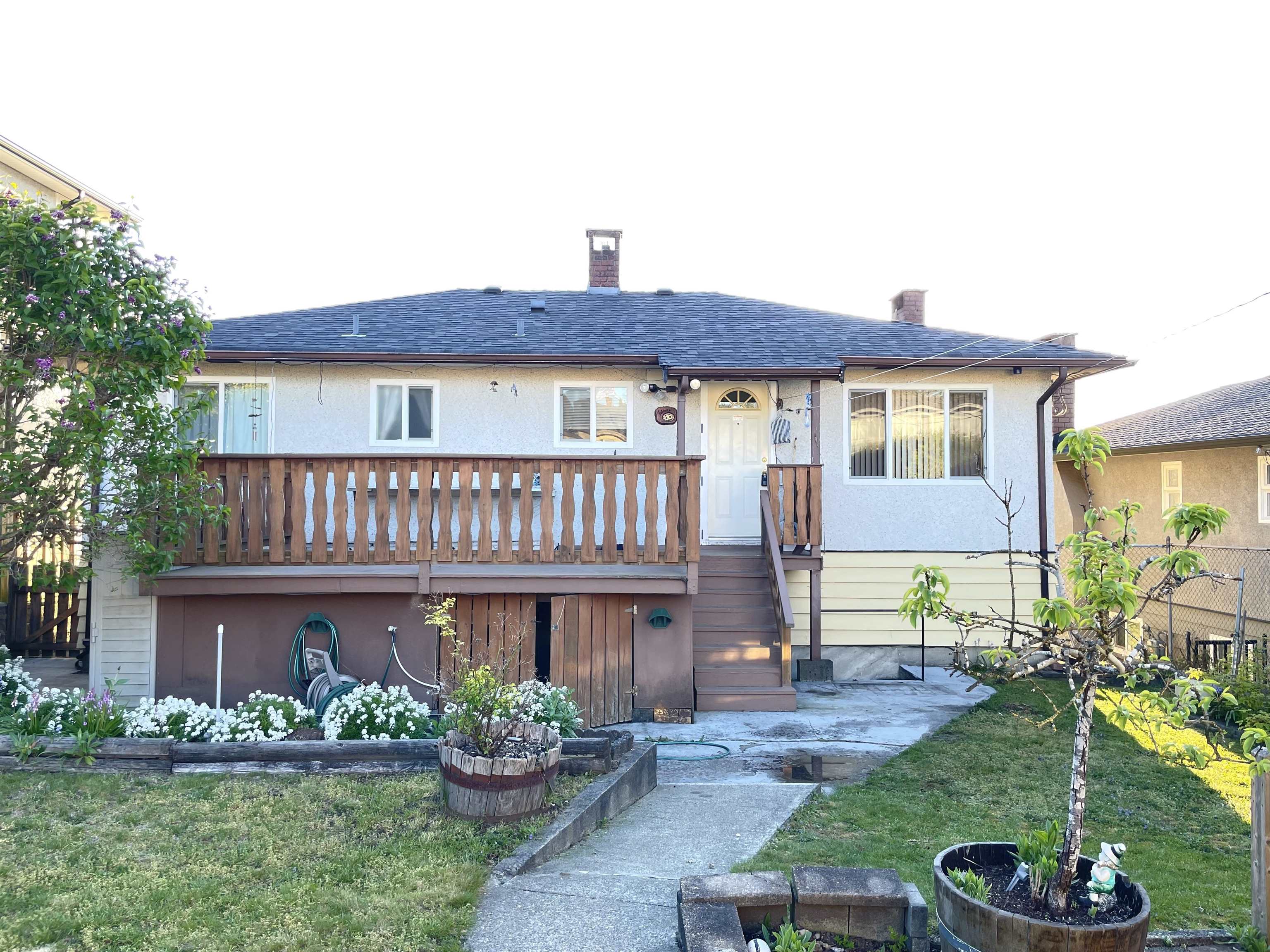6346 LAKEVIEW AVENUE, Burnaby, British Columbia V5E 2P4, 3 Bedrooms Bedrooms, ,2 BathroomsBathrooms,Residential Detached,For Sale,R2877394