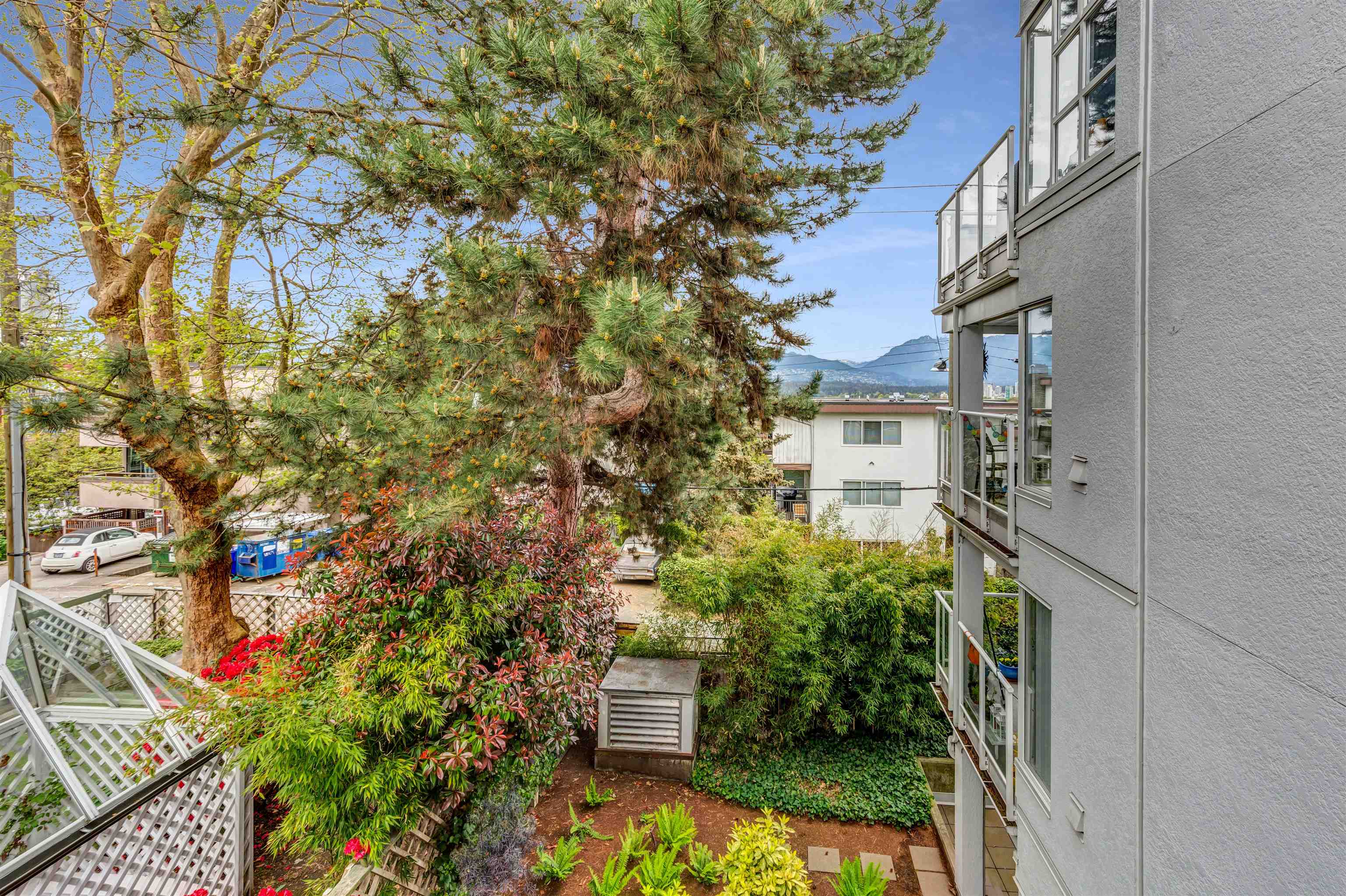 2175 3RD, Vancouver, British Columbia V6K 1L2, 1 Bedroom Bedrooms, ,1 BathroomBathrooms,Residential Attached,For Sale,3RD,R2877871