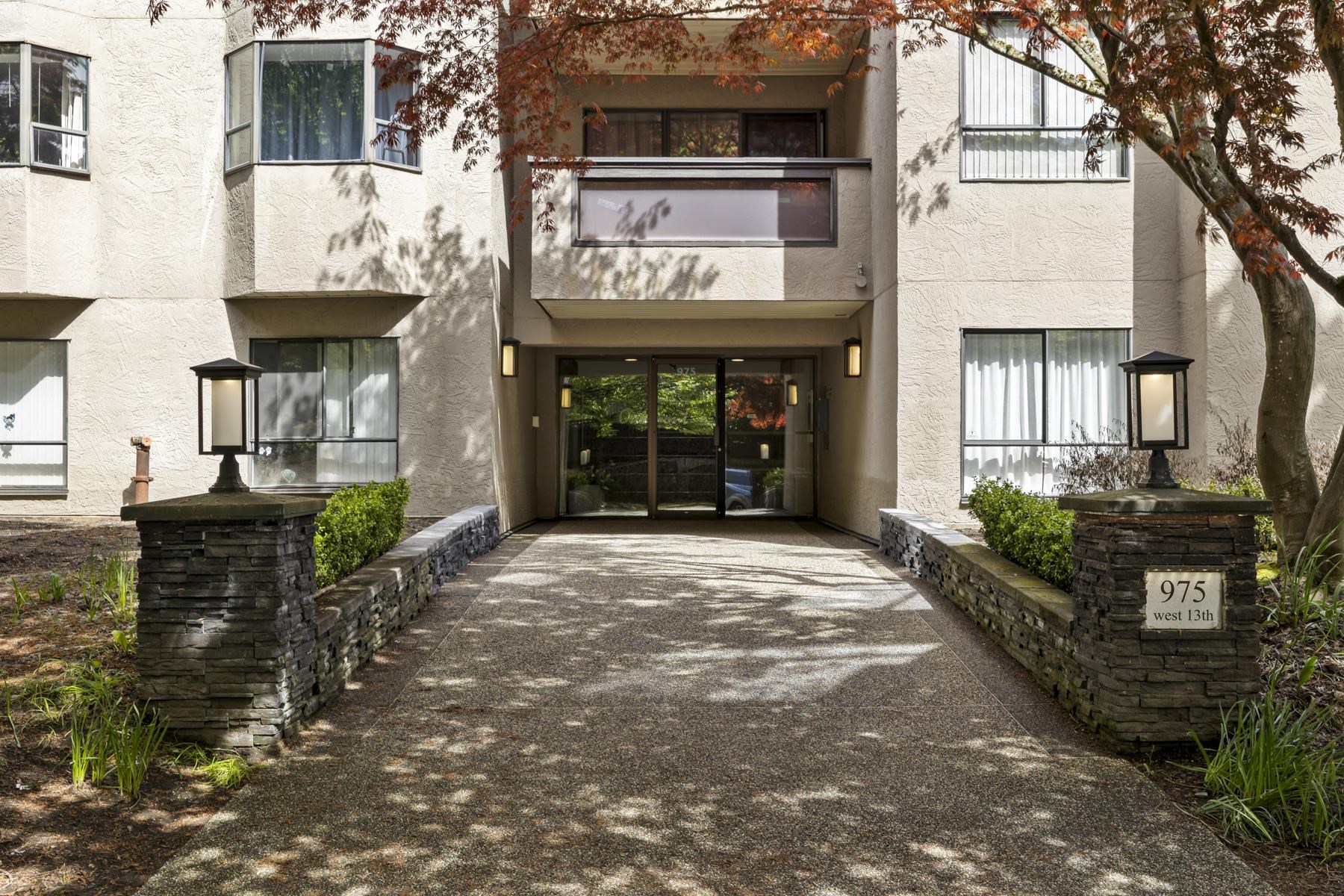 309-975 W13TH AVENUE, Vancouver, British Columbia, 1 Bedroom Bedrooms, ,1 BathroomBathrooms,Residential Attached,For Sale,R2878175