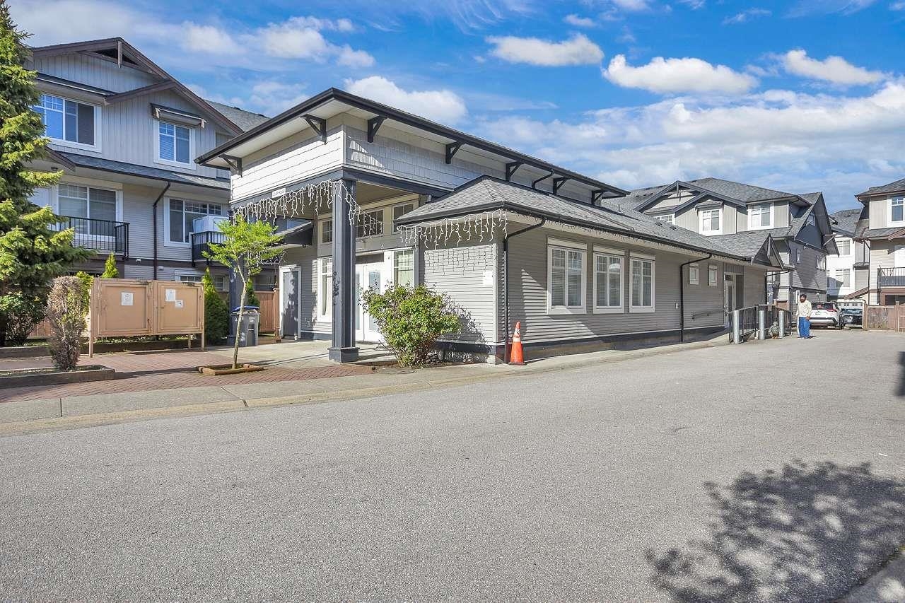 53-7156 144 STREET, Surrey, British Columbia, 3 Bedrooms Bedrooms, ,3 BathroomsBathrooms,Residential Attached,For Sale,R2878266