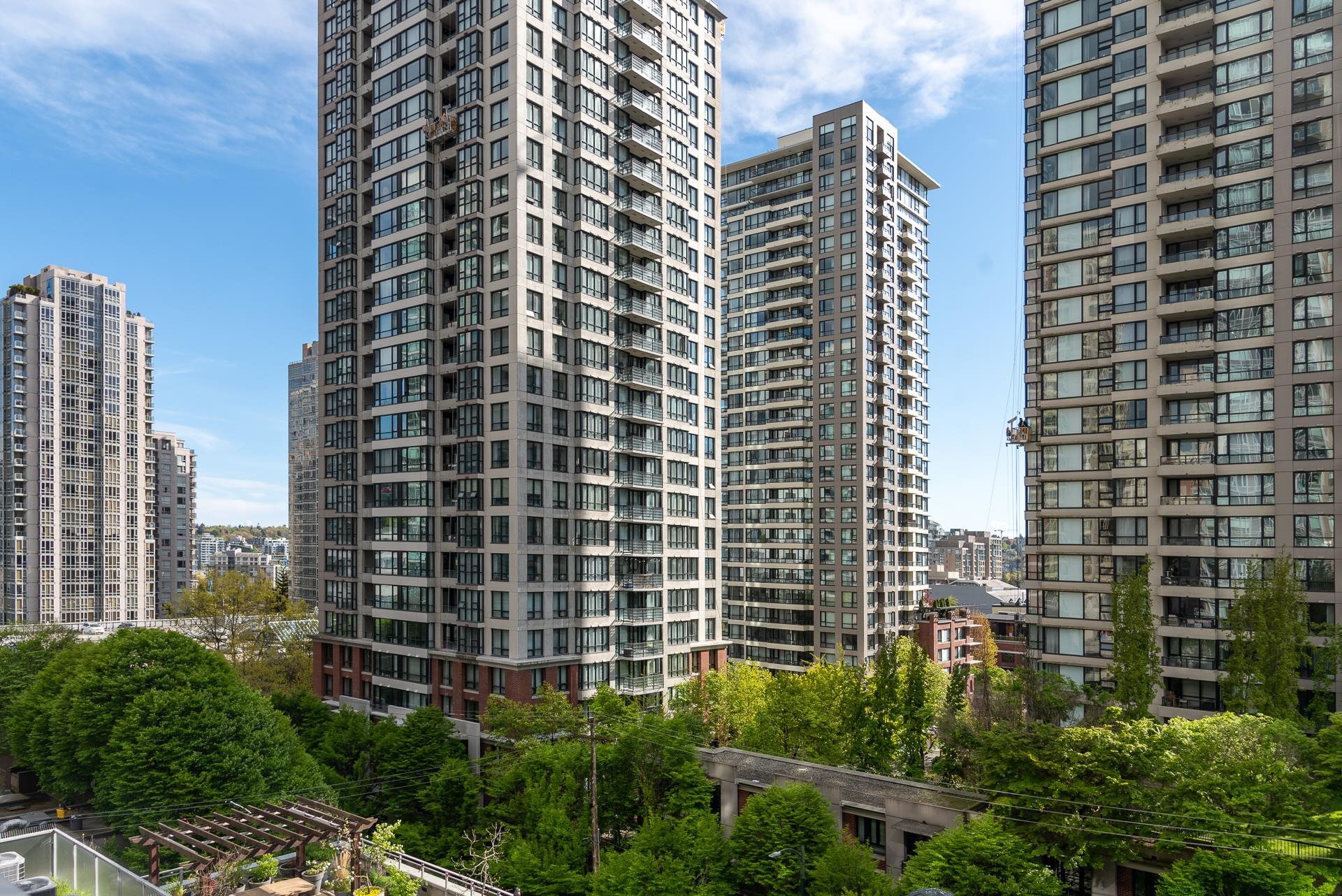 701-888 HOMER STREET, Vancouver, British Columbia, 2 Bedrooms Bedrooms, ,2 BathroomsBathrooms,Residential Attached,For Sale,R2878382