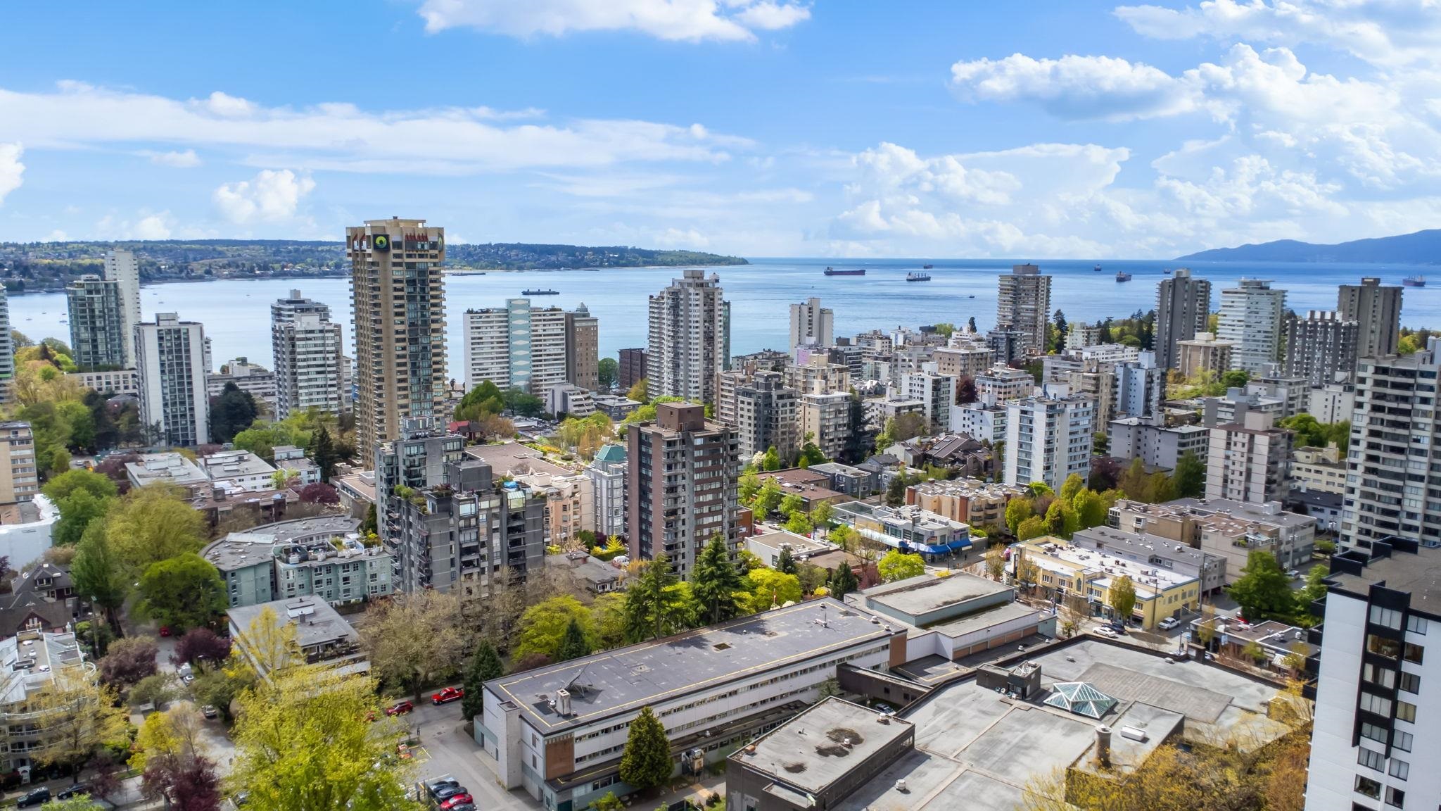 205-1688 ROBSON STREET, Vancouver, British Columbia, 1 Bedroom Bedrooms, ,1 BathroomBathrooms,Residential Attached,For Sale,R2878597