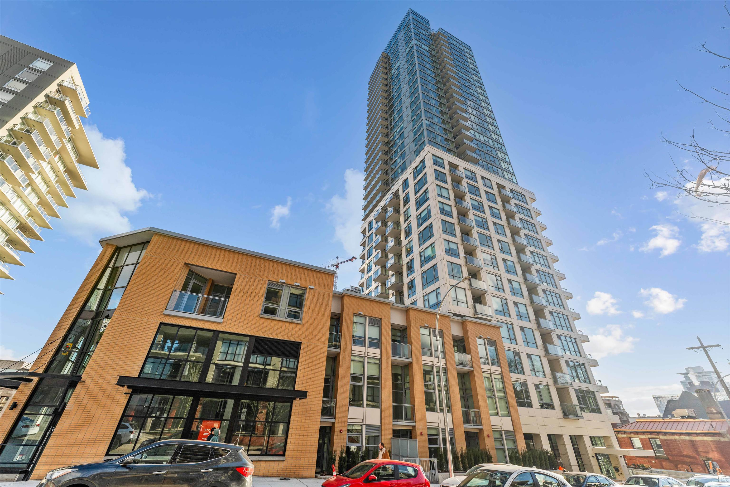 Downtown NW Apartment/Condo for sale:  1 bedroom 610 sq.ft. (Listed 2024-05-15)