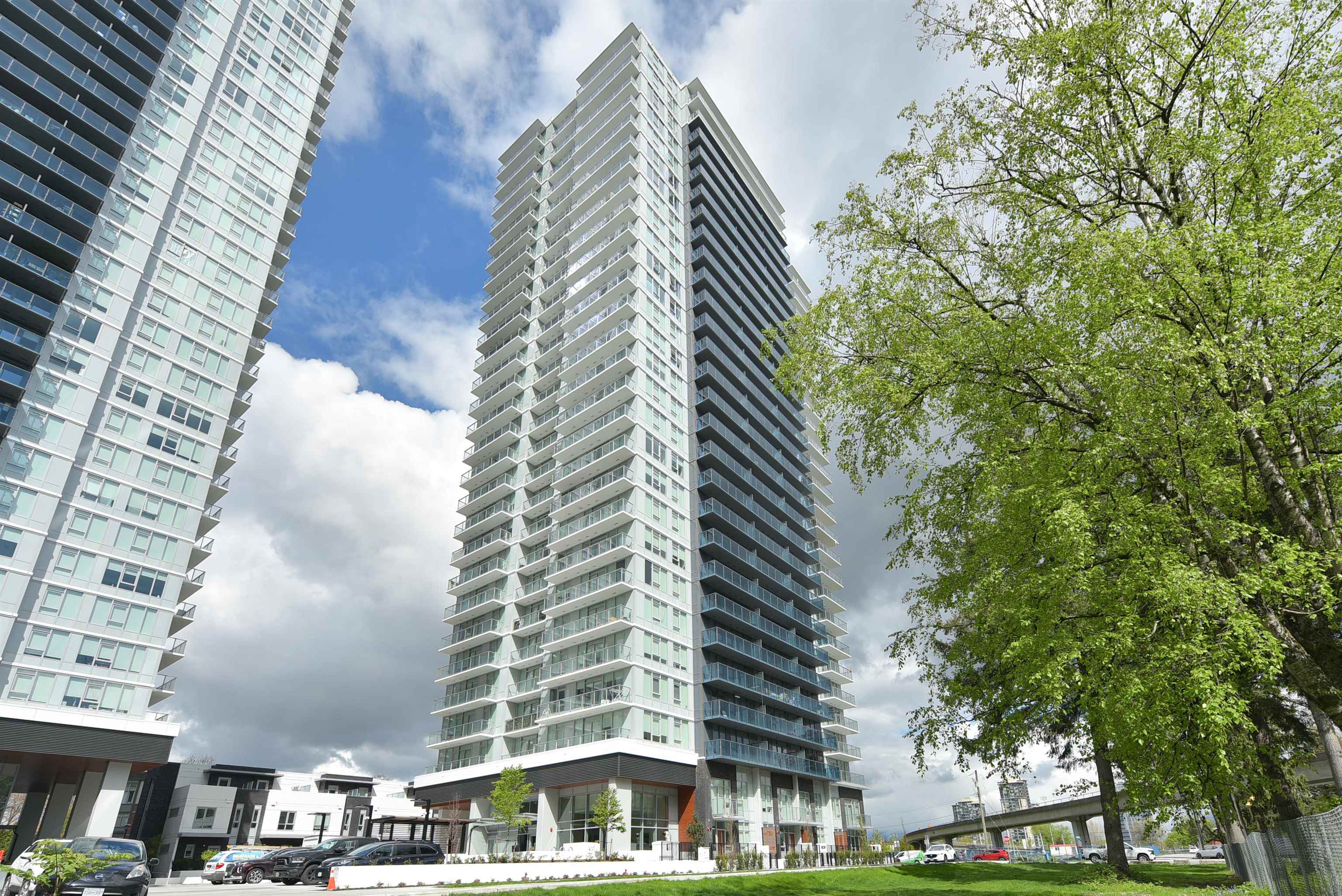 707-13428 105 AVENUE, Surrey, British Columbia, 1 Bedroom Bedrooms, ,1 BathroomBathrooms,Residential Attached,For Sale,R2878957