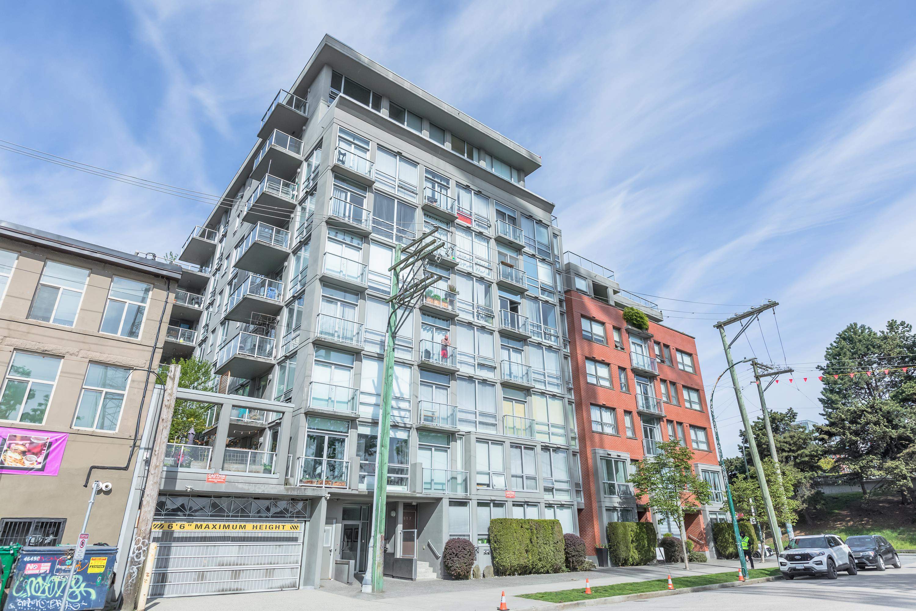 208-919 STATION STREET, Vancouver, British Columbia V6A 4L9, 2 Bedrooms Bedrooms, ,1 BathroomBathrooms,Residential Attached,For Sale,R2879152