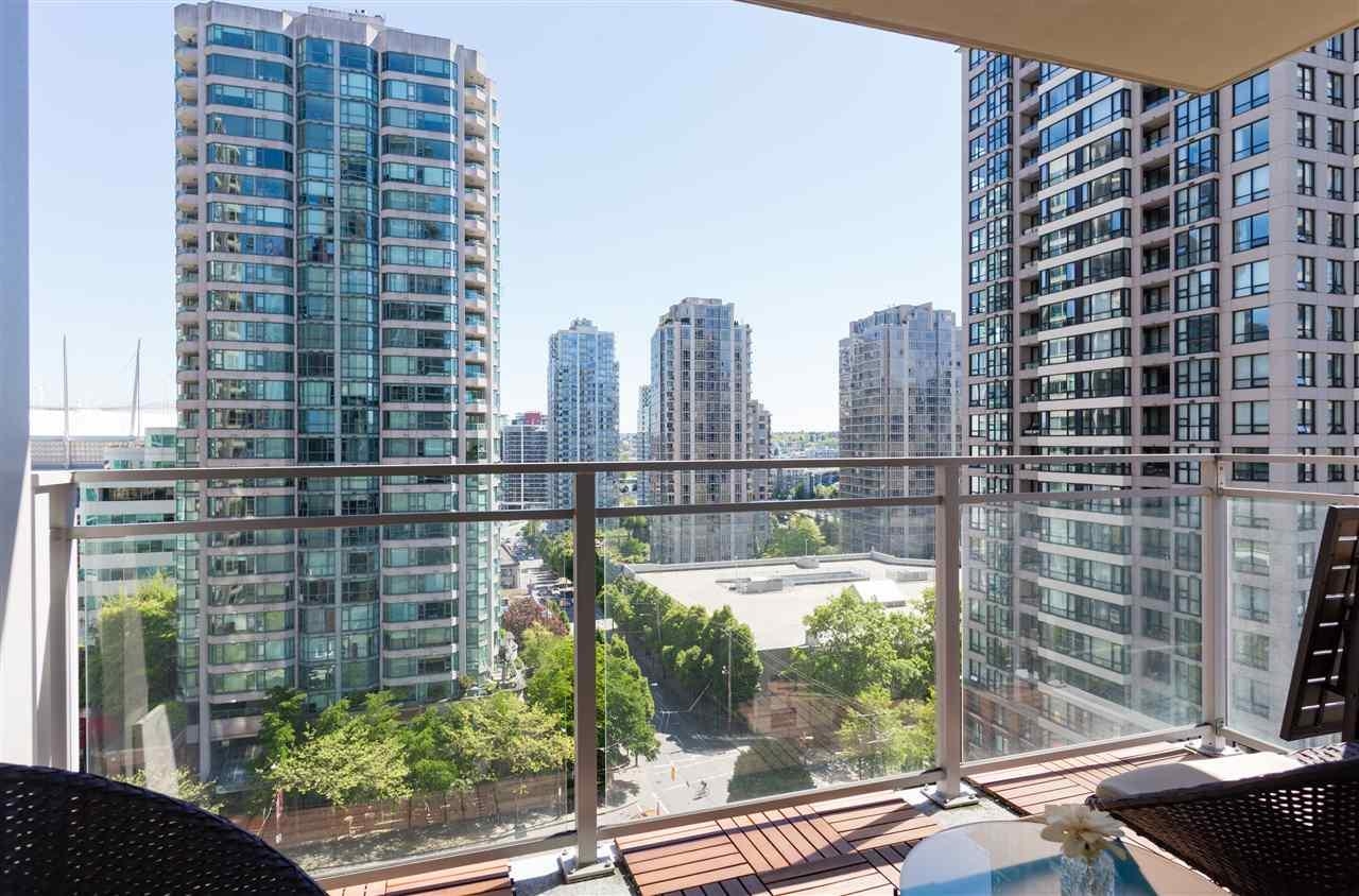 1208-888 HOMER STREET, Vancouver, British Columbia, 2 Bedrooms Bedrooms, ,2 BathroomsBathrooms,Residential Attached,For Sale,R2879189