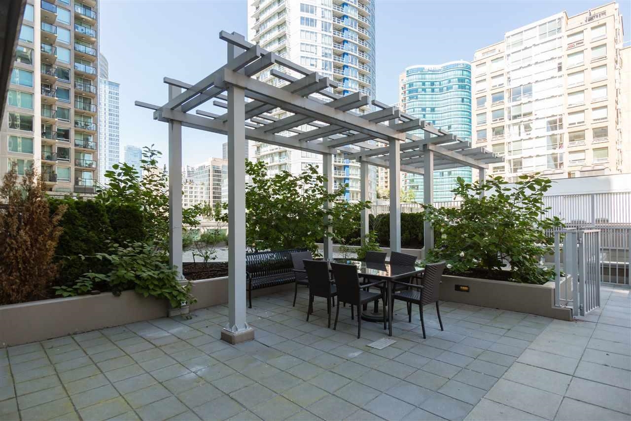 1208-888 HOMER STREET, Vancouver, British Columbia, 2 Bedrooms Bedrooms, ,2 BathroomsBathrooms,Residential Attached,For Sale,R2879189