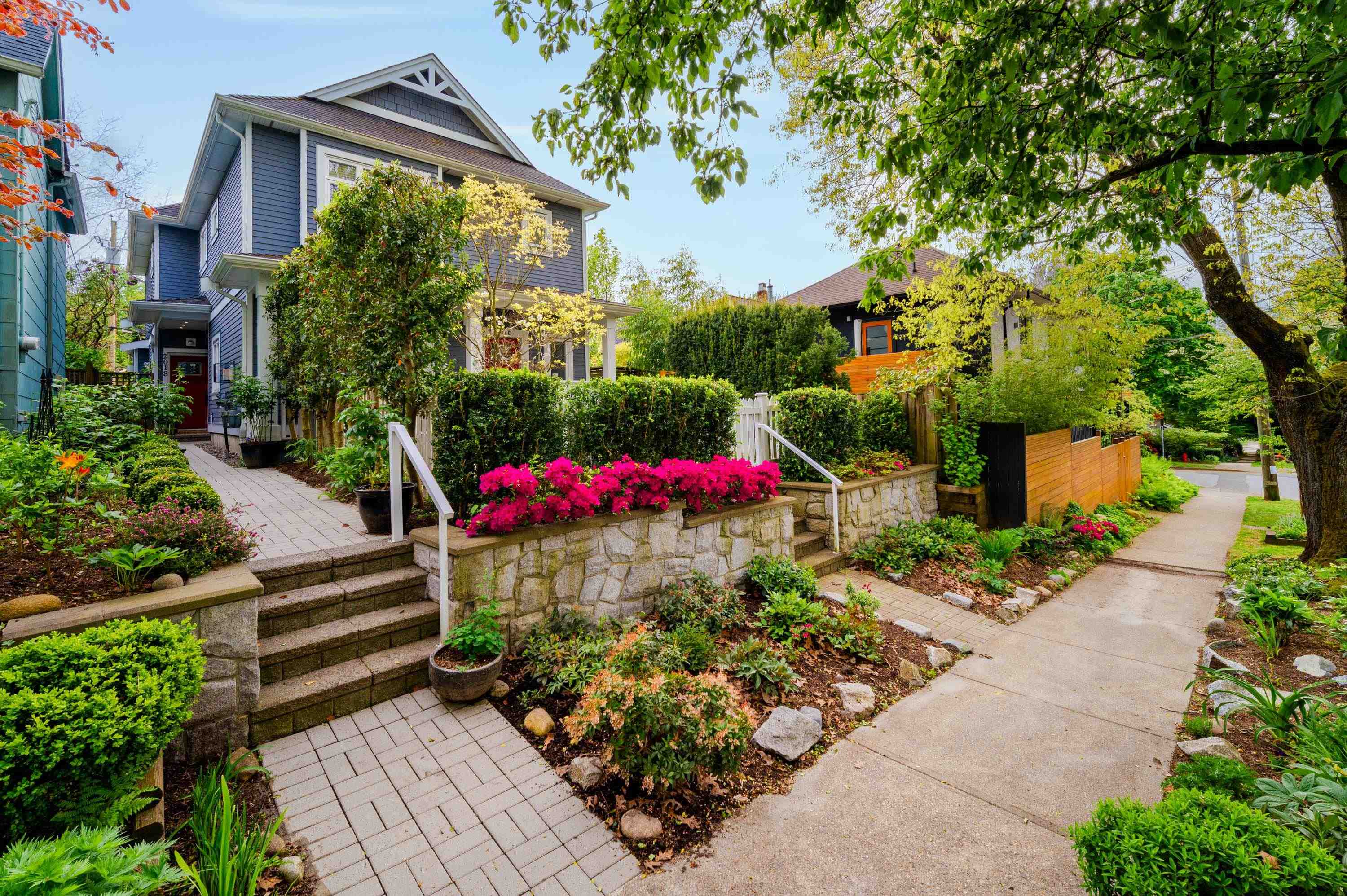 2018 2ND, Vancouver, British Columbia V5N 1E7, 3 Bedrooms Bedrooms, ,2 BathroomsBathrooms,Residential Attached,For Sale,2ND,R2879450