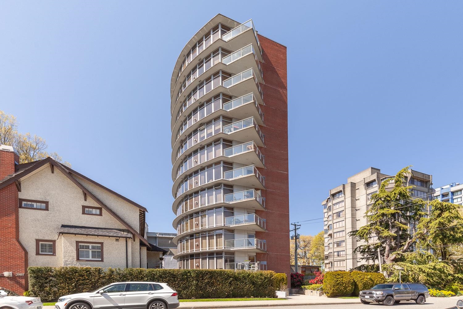 1002-2965 FIR STREET, Vancouver, British Columbia, 2 Bedrooms Bedrooms, ,2 BathroomsBathrooms,Residential Attached,For Sale,R2879564