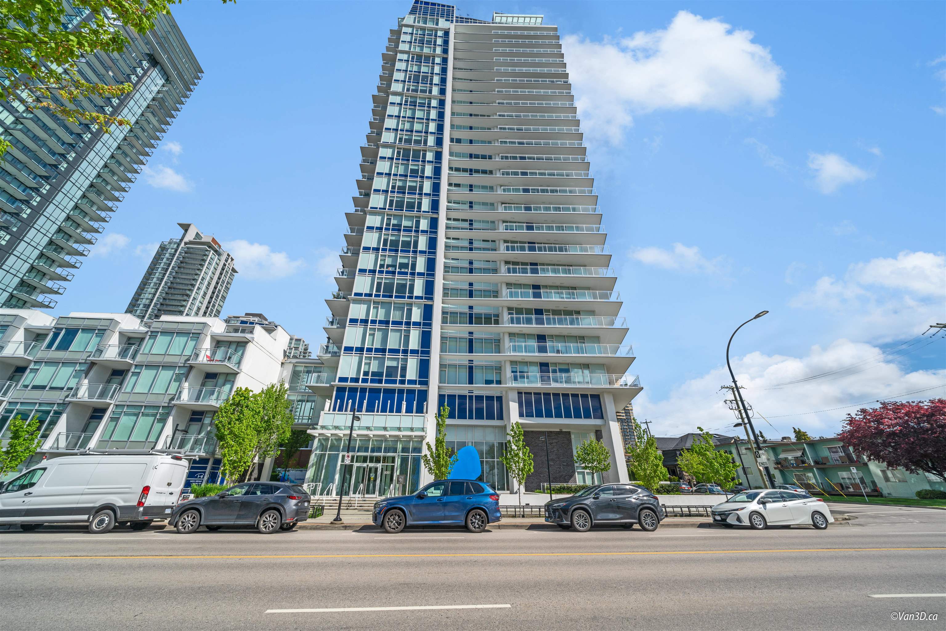 2403-5051 IMPERIAL STREET, Burnaby, British Columbia Apartment/Condo, 2 Bedrooms, 2 Bathrooms, Residential Attached,For Sale, MLS-R2880018