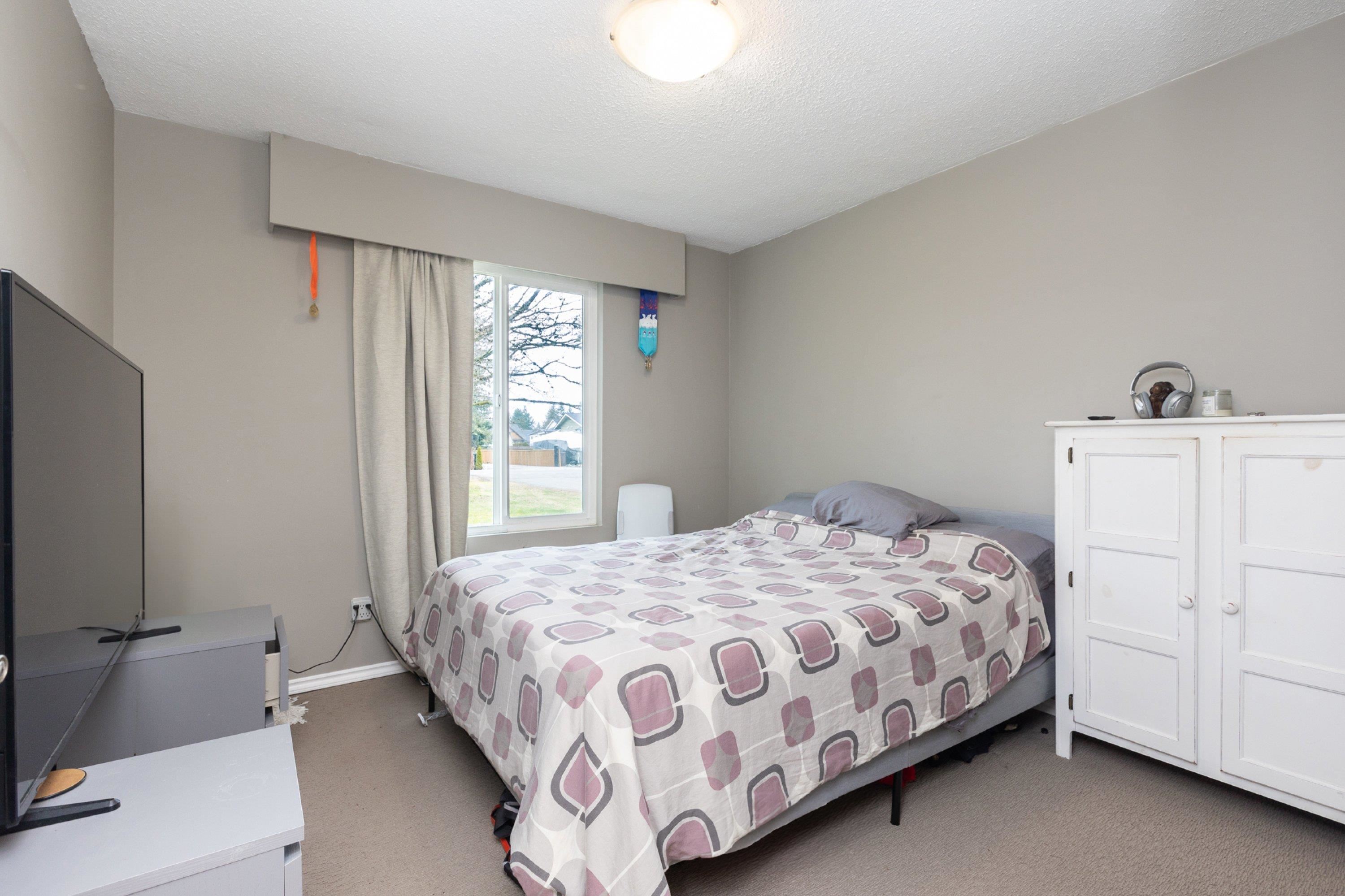 24430 56 AVENUE, Langley, British Columbia, 3 Bedrooms Bedrooms, ,2 BathroomsBathrooms,Residential Detached,For Sale,R2880030
