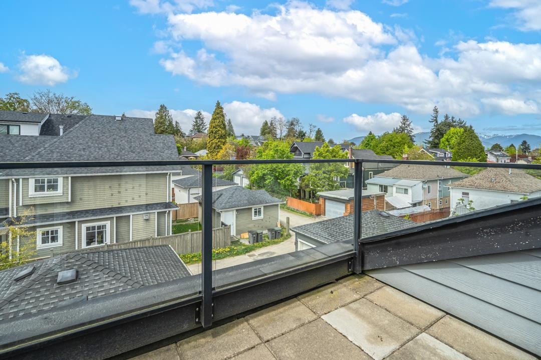 3073 WINDSOR STREET, Vancouver, British Columbia V5T 4A7, 3 Bedrooms Bedrooms, ,3 BathroomsBathrooms,Residential Attached,For Sale,R2880051