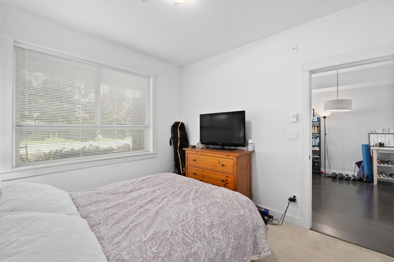 209-827 RODERICK AVENUE, Coquitlam, British Columbia Apartment/Condo, 1 Bedroom, 1 Bathroom, Residential Attached,For Sale, MLS-R2880333