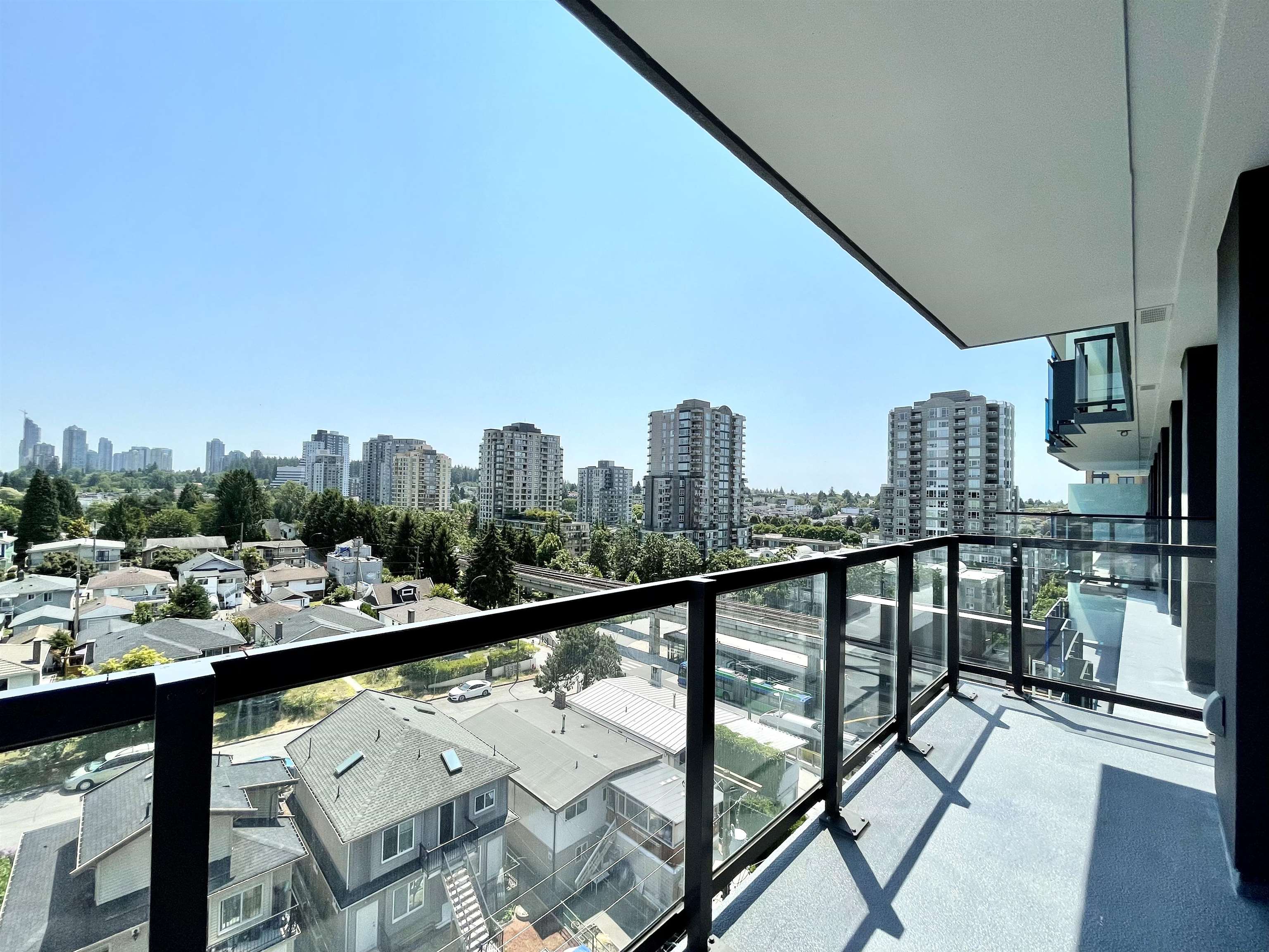 803-5058 JOYCE STREET, Vancouver, British Columbia, 3 Bedrooms Bedrooms, ,2 BathroomsBathrooms,Residential Attached,For Sale,R2880412
