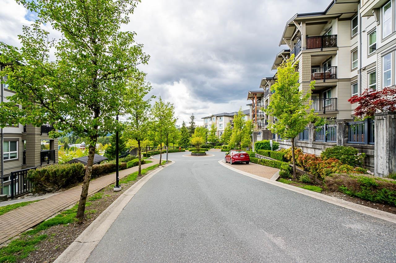 417-3050 DAYANEE SPRINGS BOULEVARD, Coquitlam, British Columbia V3E 0A2, 2 Bedrooms Bedrooms, ,2 BathroomsBathrooms,Residential Attached,For Sale,R2880526
