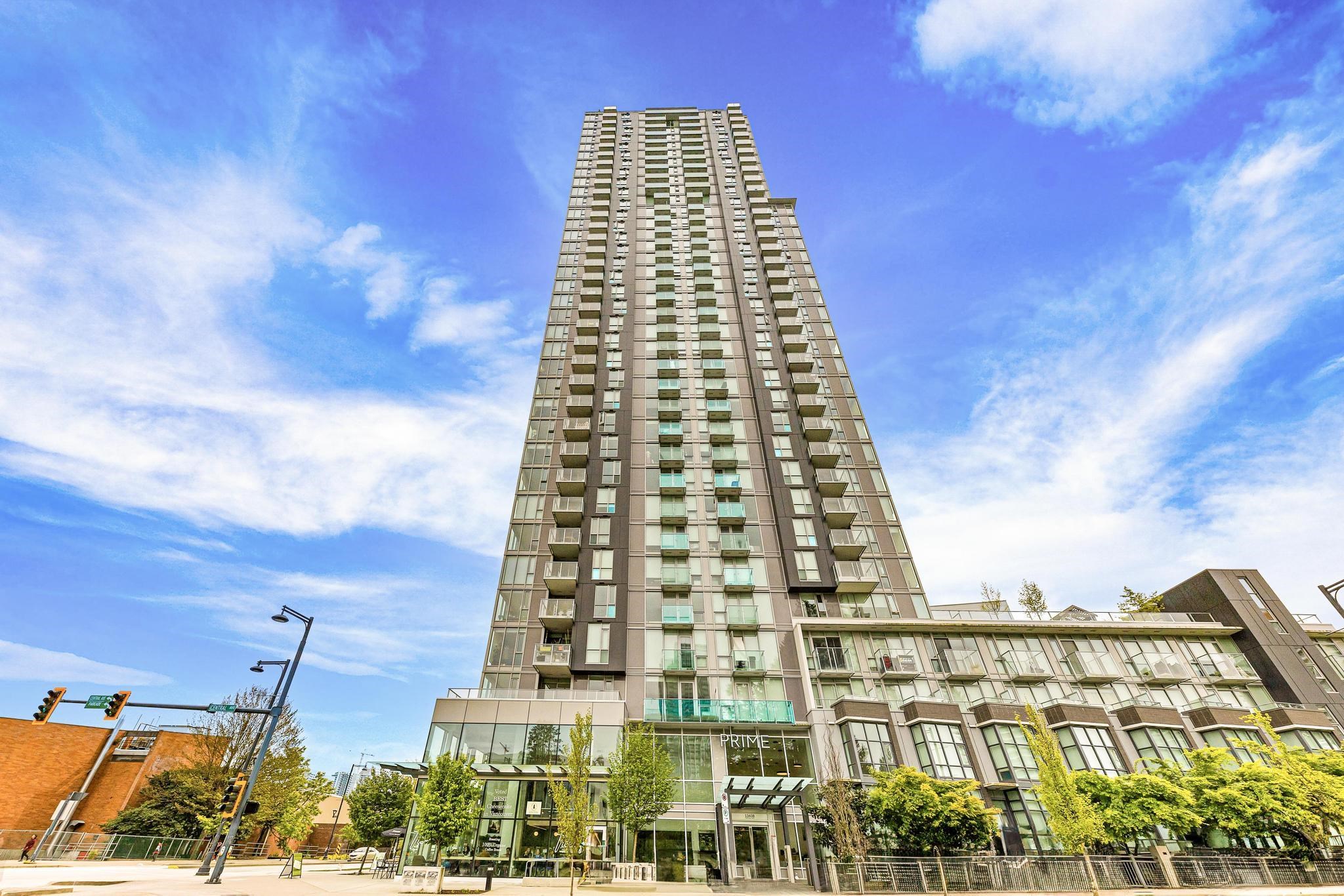 3601-13438 CENTRAL AVENUE, Surrey, British Columbia, ,1 BathroomBathrooms,Residential Attached,For Sale,R2880569