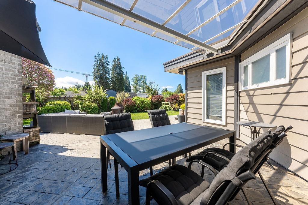 Listing image of 1271 PINEWOOD CRESCENT