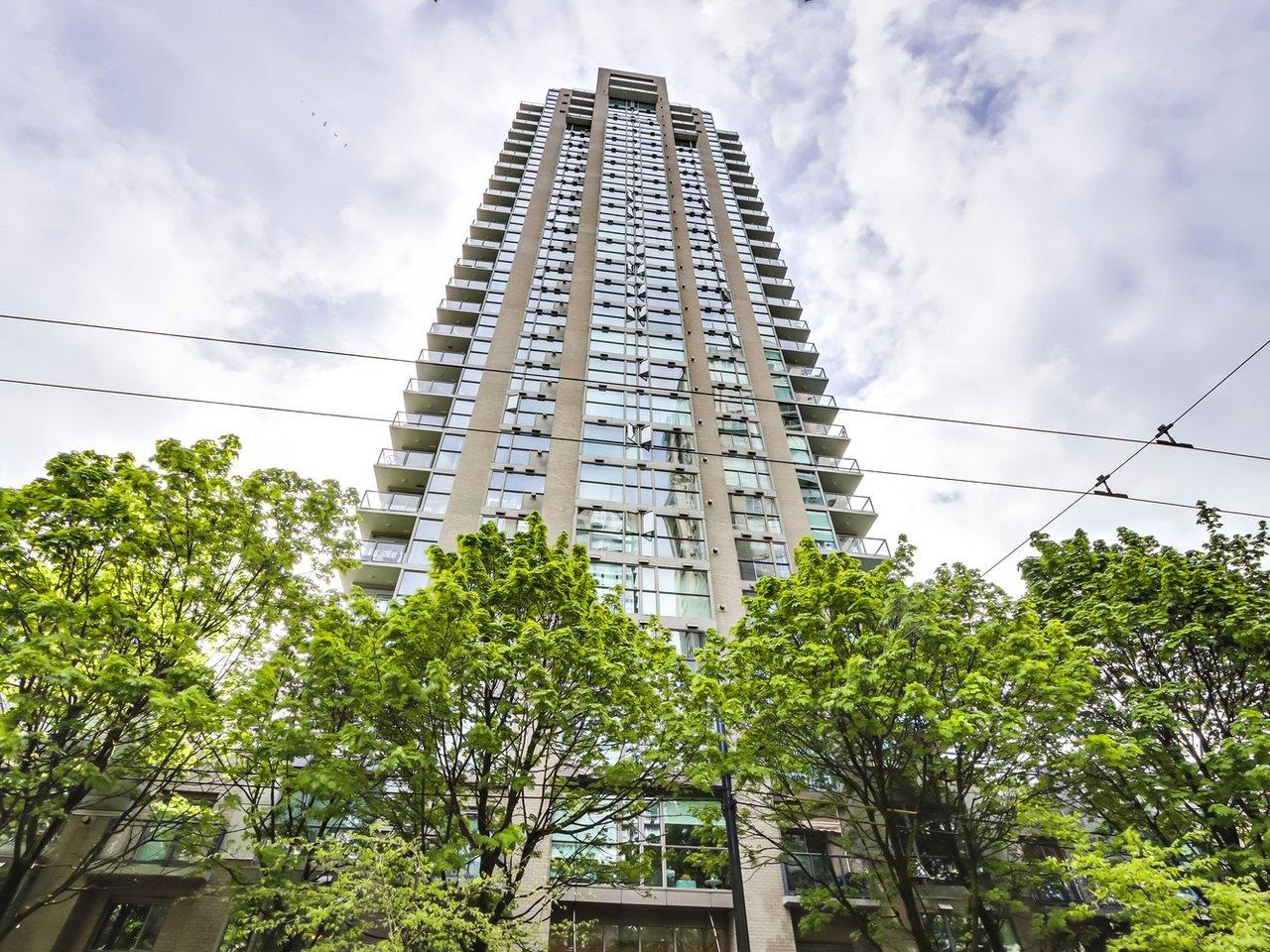 Yaletown Apartment: The Savoy 1 bedroom