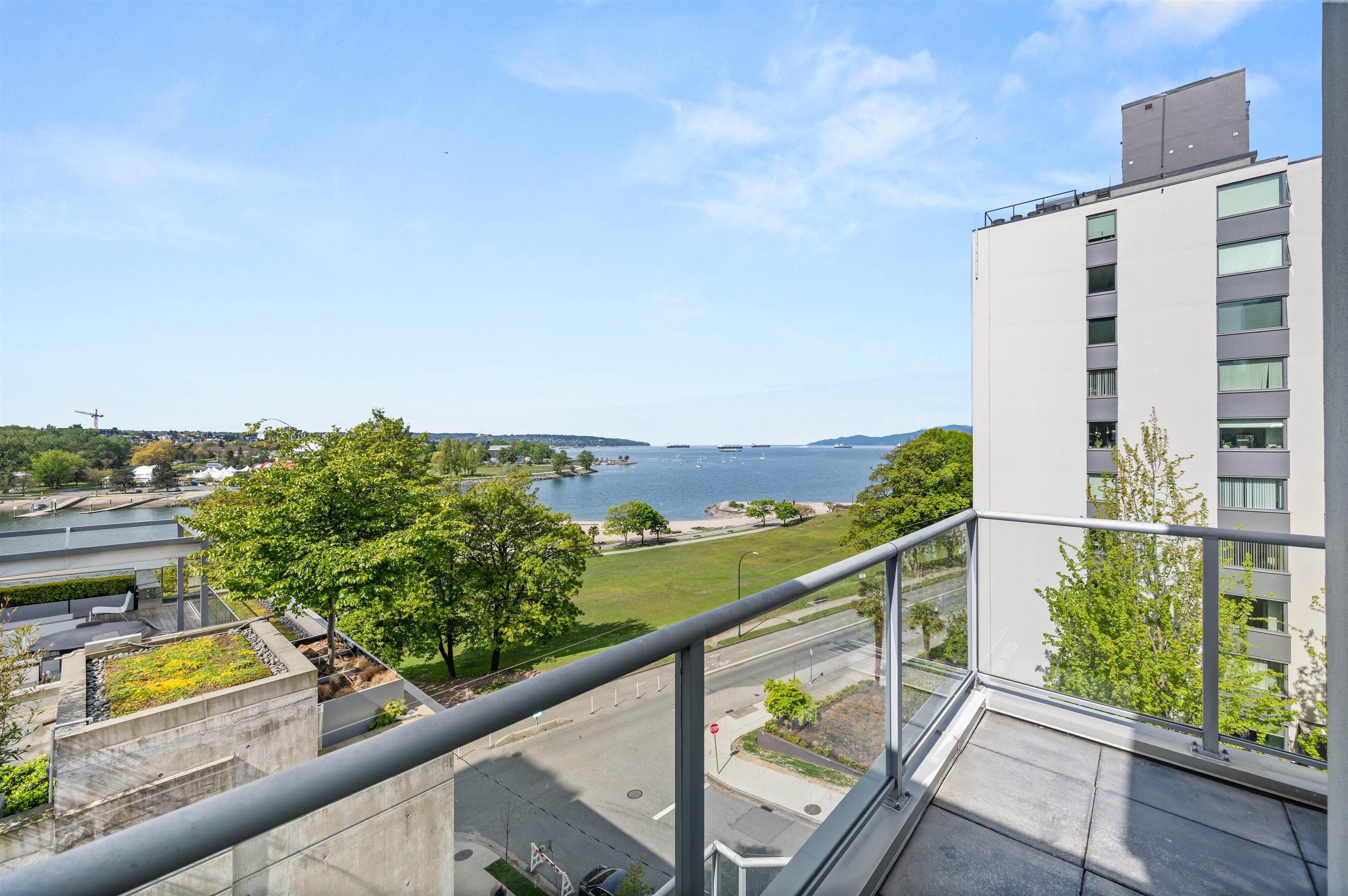 500-1410 BUTE STREET, Vancouver, British Columbia, 1 Bedroom Bedrooms, ,2 BathroomsBathrooms,Residential Attached,For Sale,R2880827