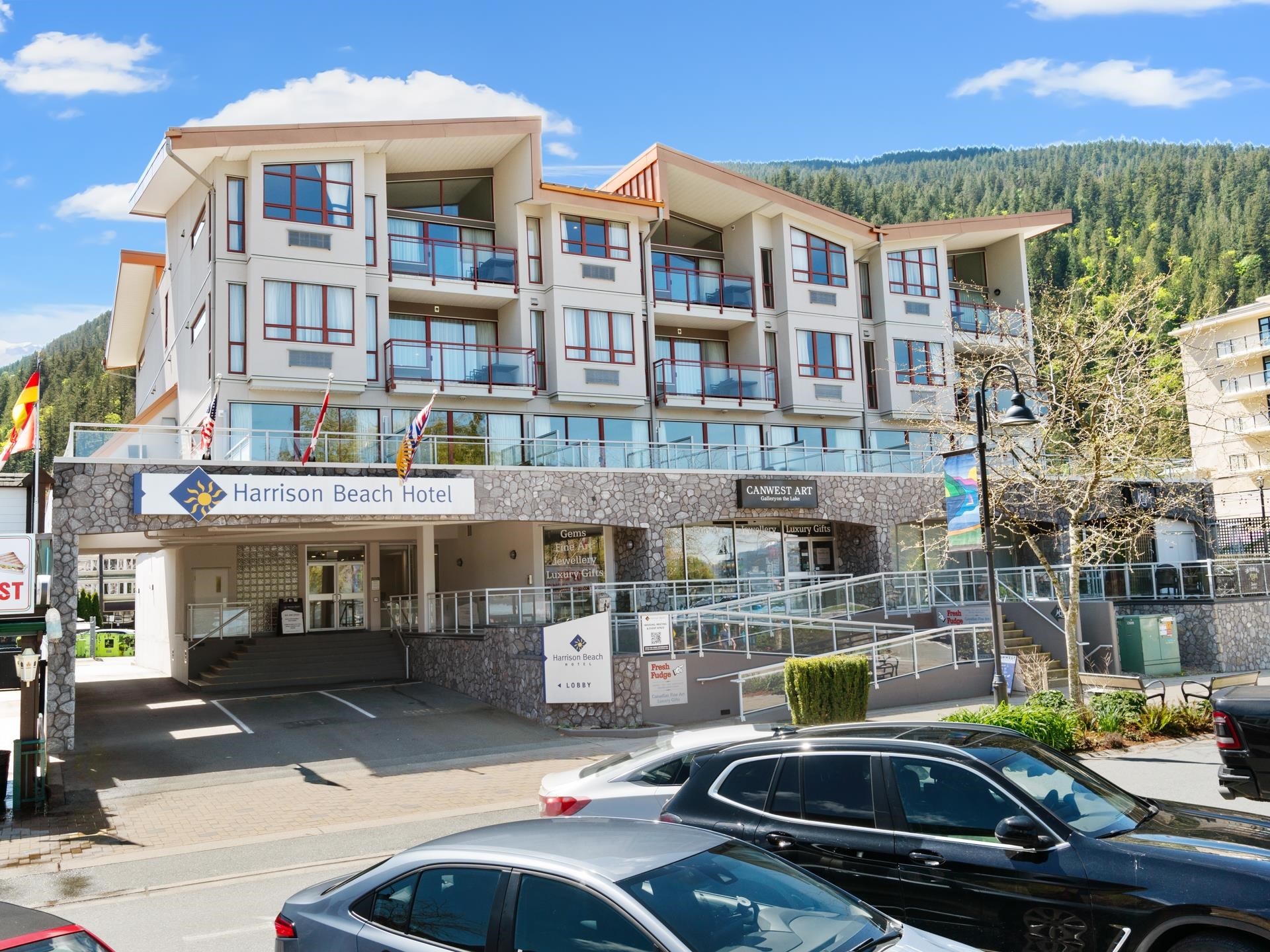 Harrison Hot Springs Apartment/Condo for sale:   378 sq.ft. (Listed 2024-05-13)