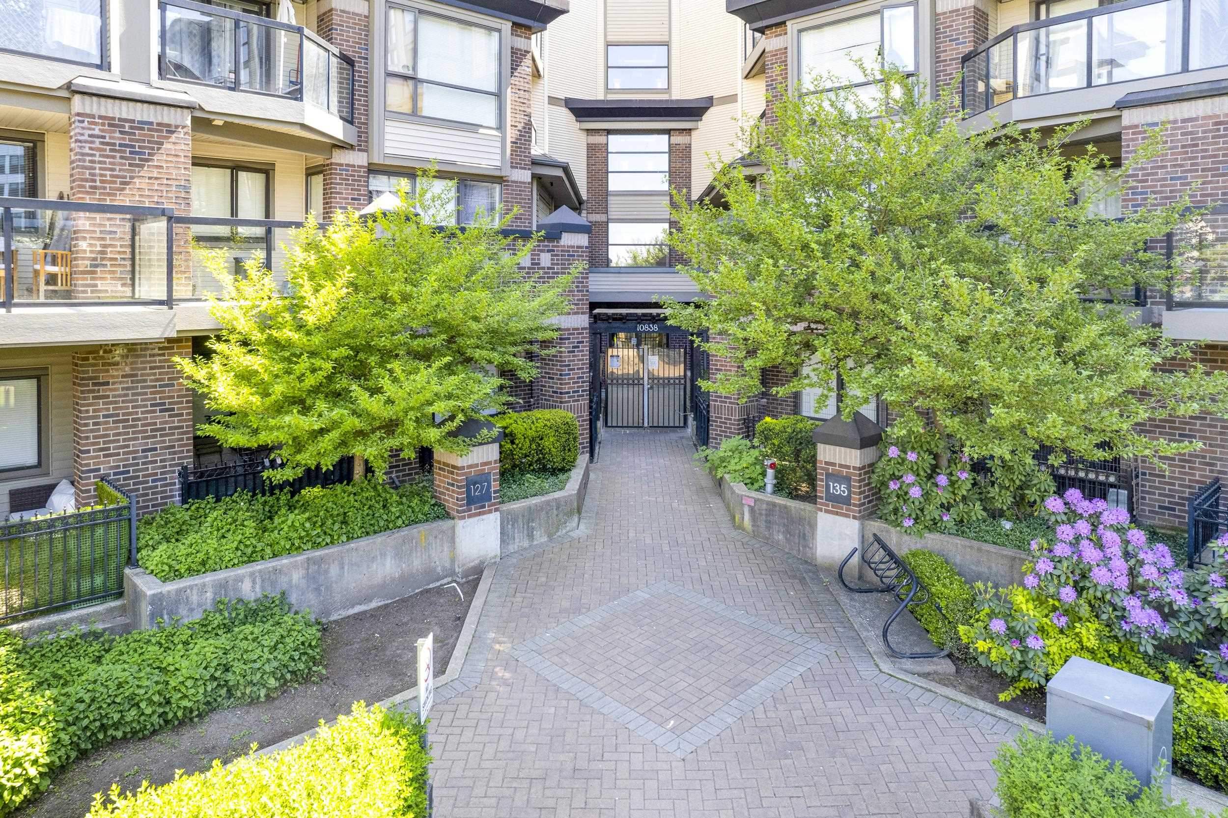 10838 CITY PARK, Surrey, British Columbia V3T 5X9, 1 Bedroom Bedrooms, ,1 BathroomBathrooms,Residential Attached,For Sale,CITY PARK,R2882107