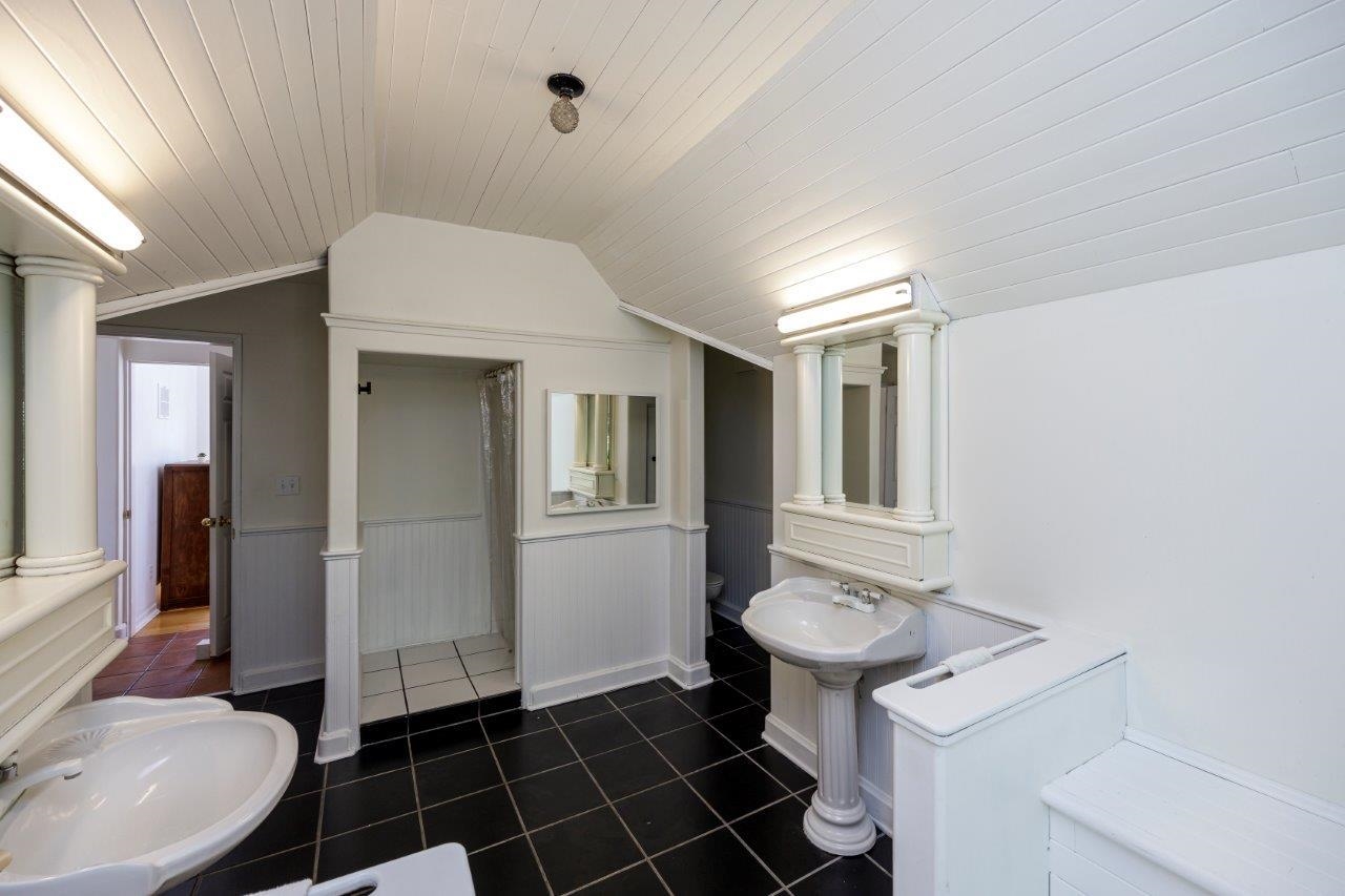Listing image of 342 CREEK ROAD