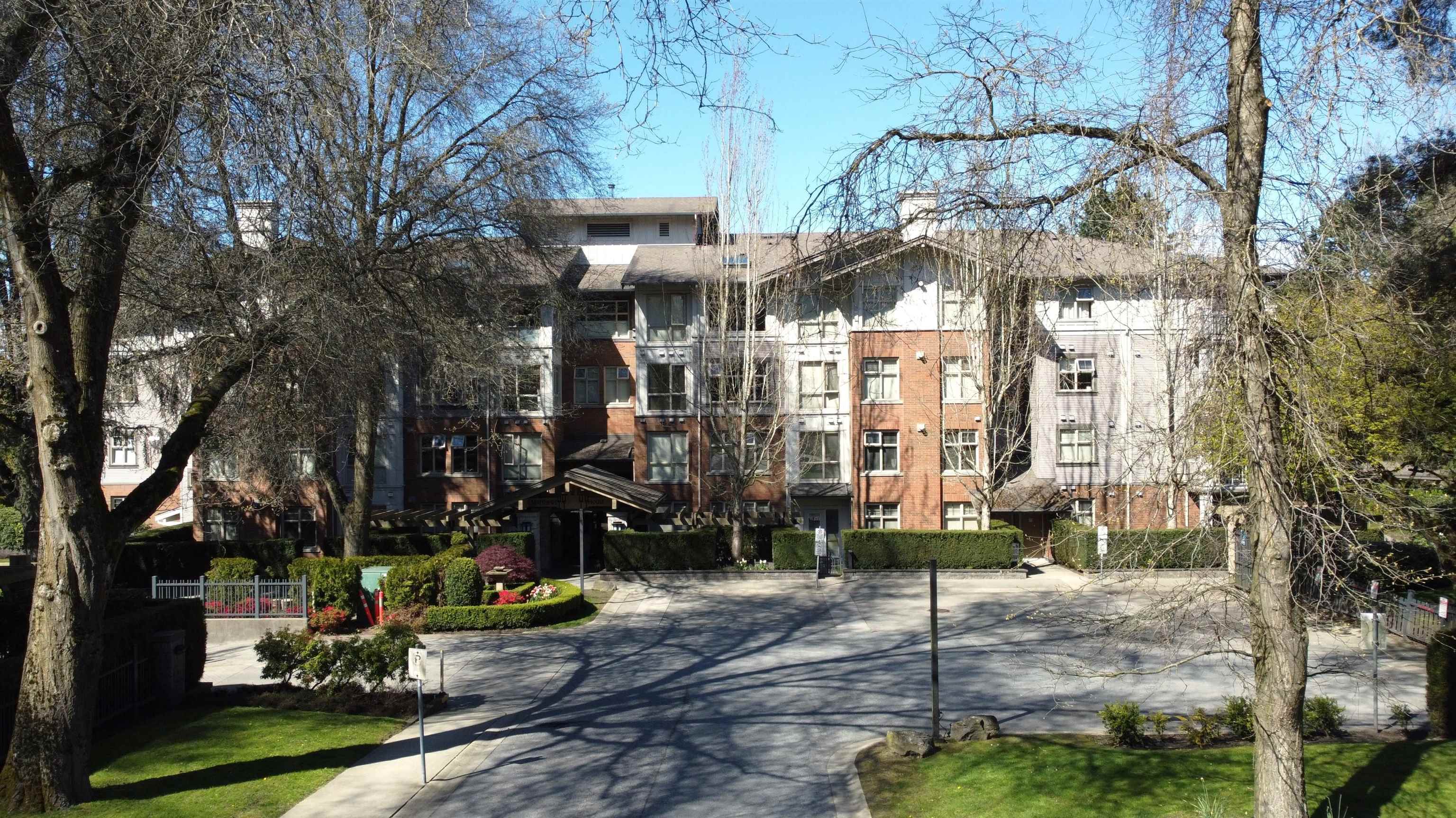 Quilchena Apartment/Condo for sale: Matthews House at Quilchena Park 1 bedroom 730 sq.ft. (Listed 2024-05-22)