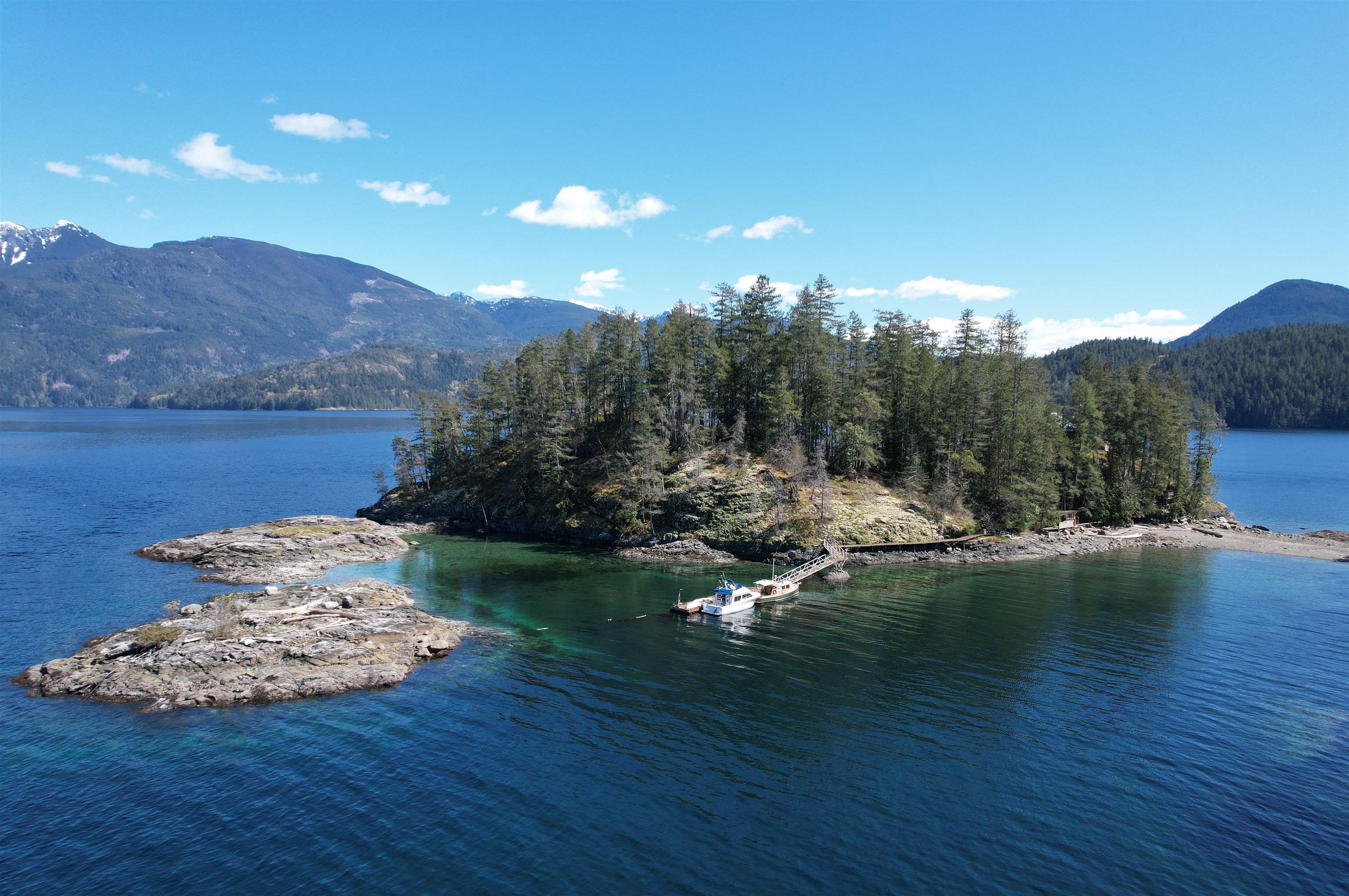 123 Agnew Passage Shoreline, Nelson Island, Nelson Island, V0N 1N0 2