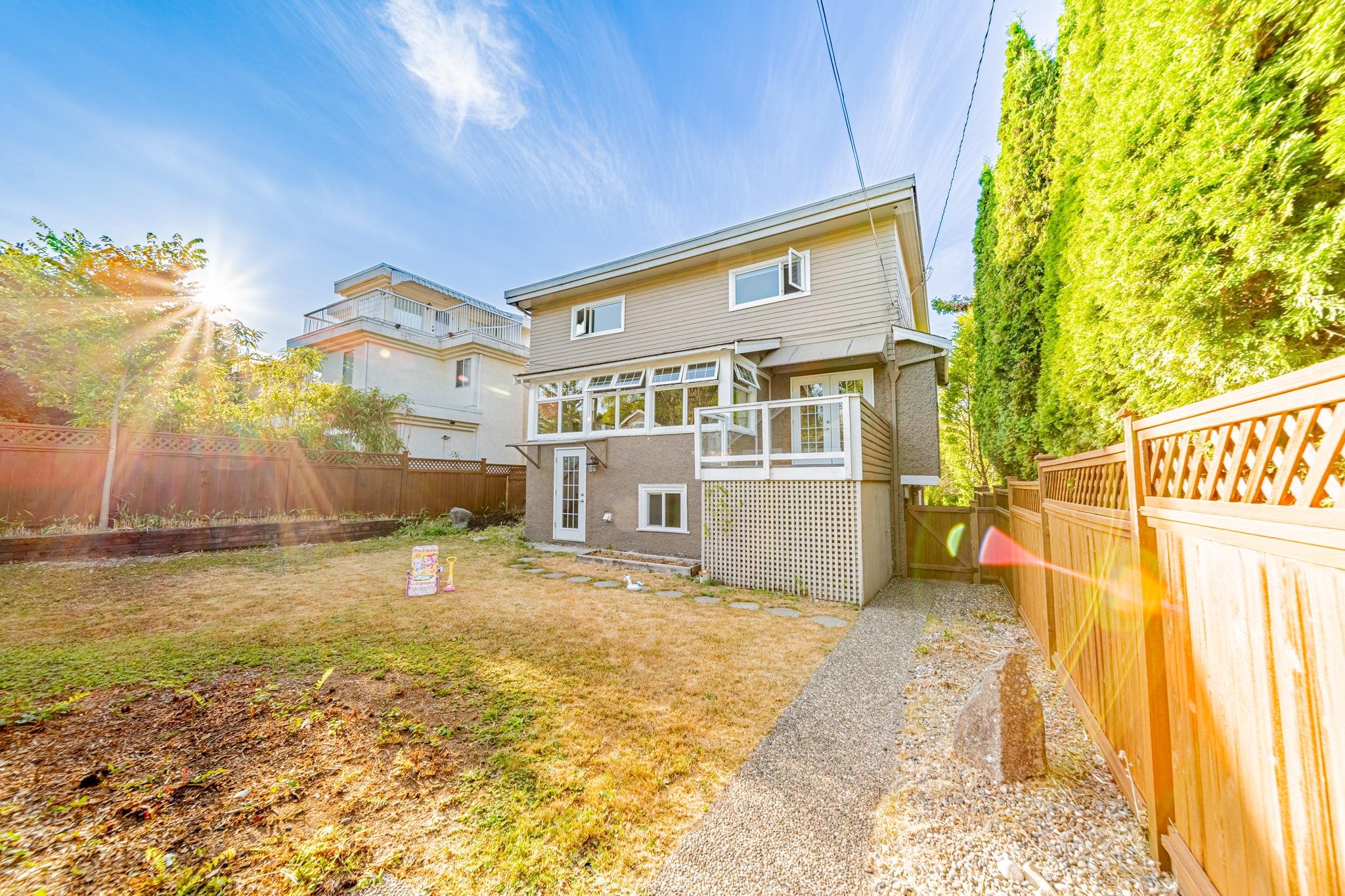 3276 W 21st Avenue, Vancouver, Dunbar, V6L 1L2 24