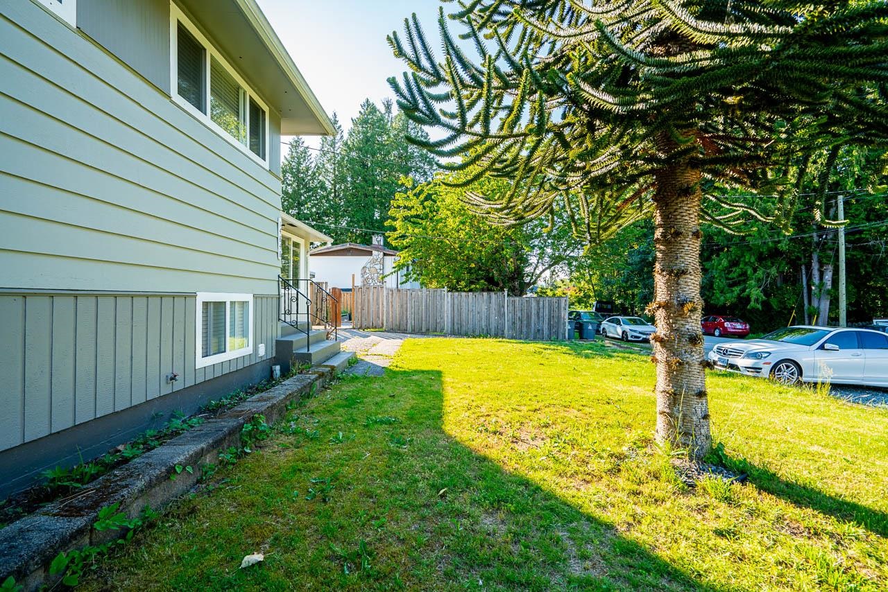 14848 Blackbird Crescent, Surrey, Bolivar Heights, V3R 4W6 3