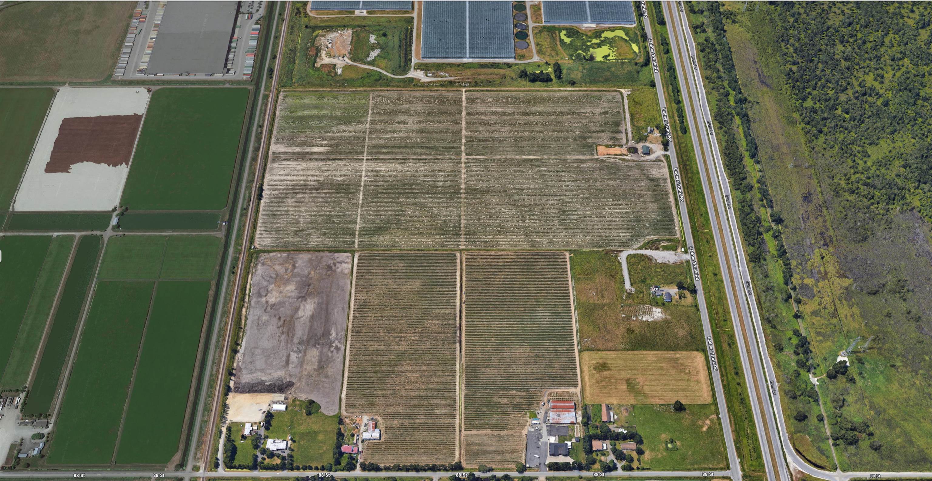 8442 Ladner Trunk Road, Delta, East Delta, V4K 3N3 23