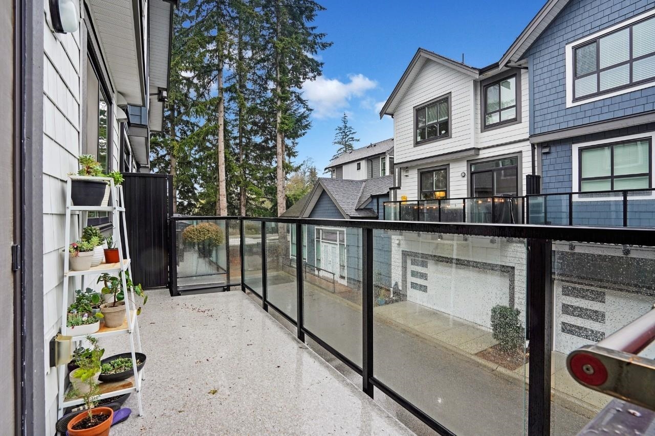 4 16760 25 Avenue, Surrey, Grandview Surrey, V3Z 0W4 27