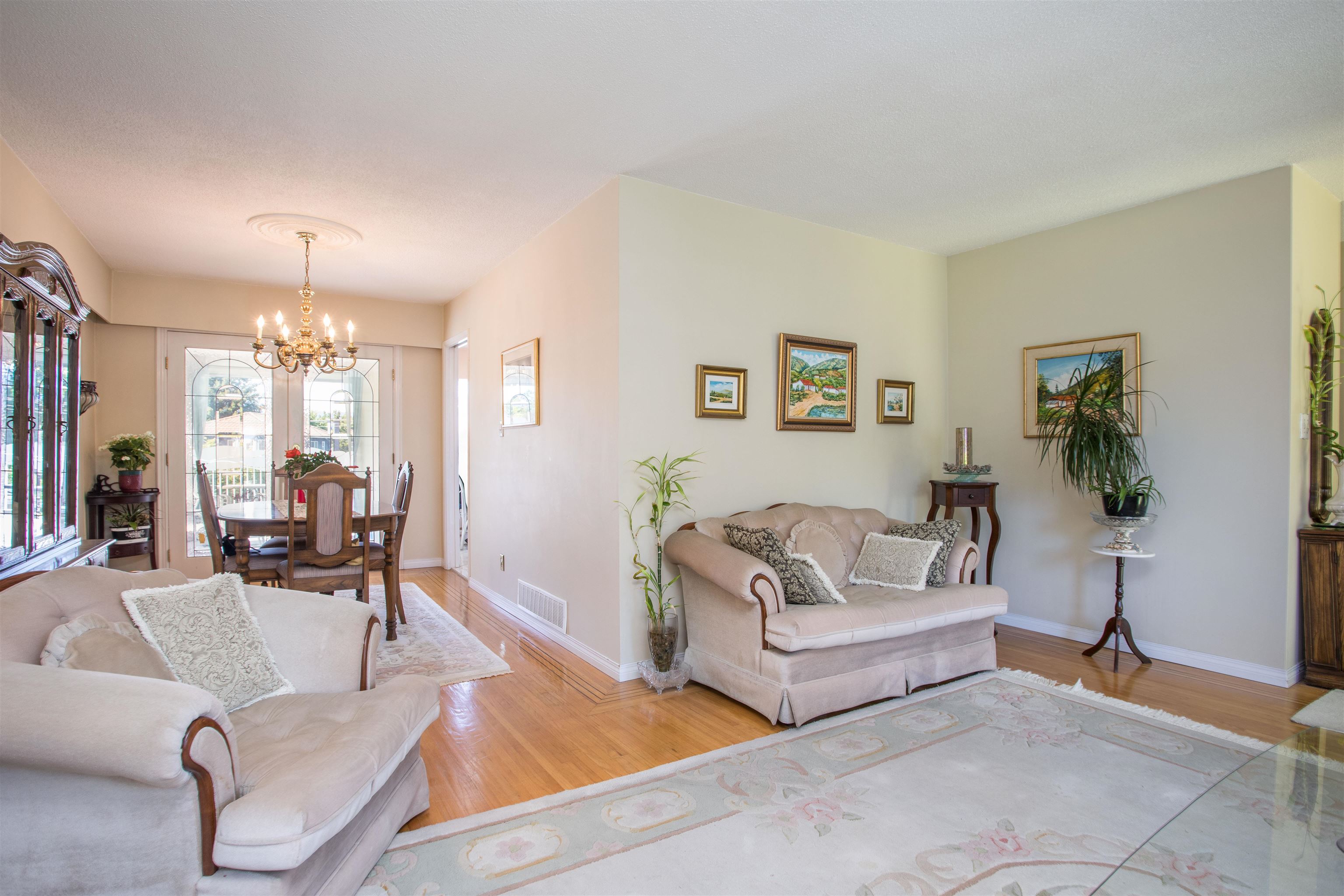 3325 WINLAW PLACE, VANCOUVER, BC V5M 3G5 Mike Stewart