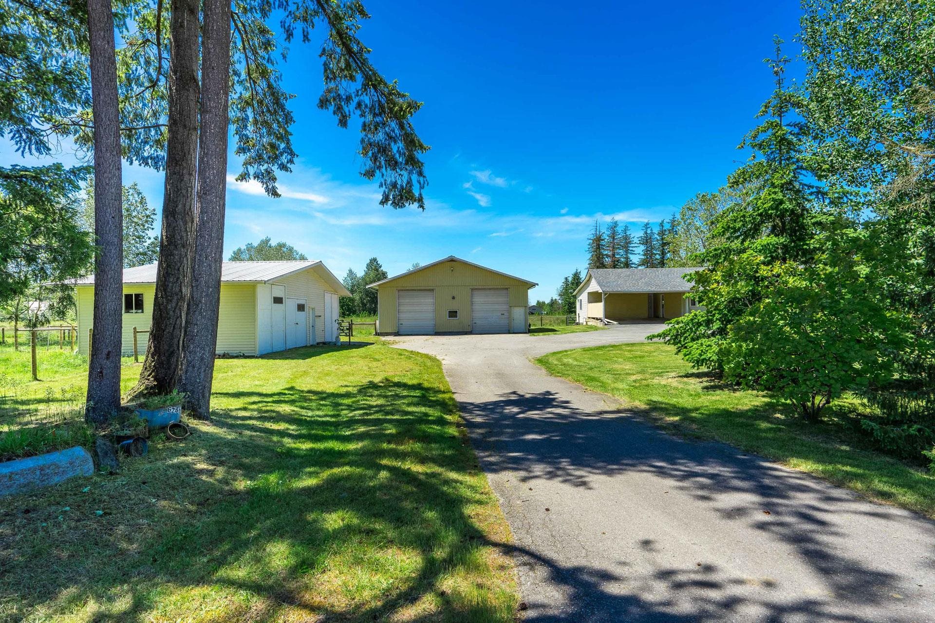 6285 226 Street, Langley, Salmon River, V2Y 2L4 1