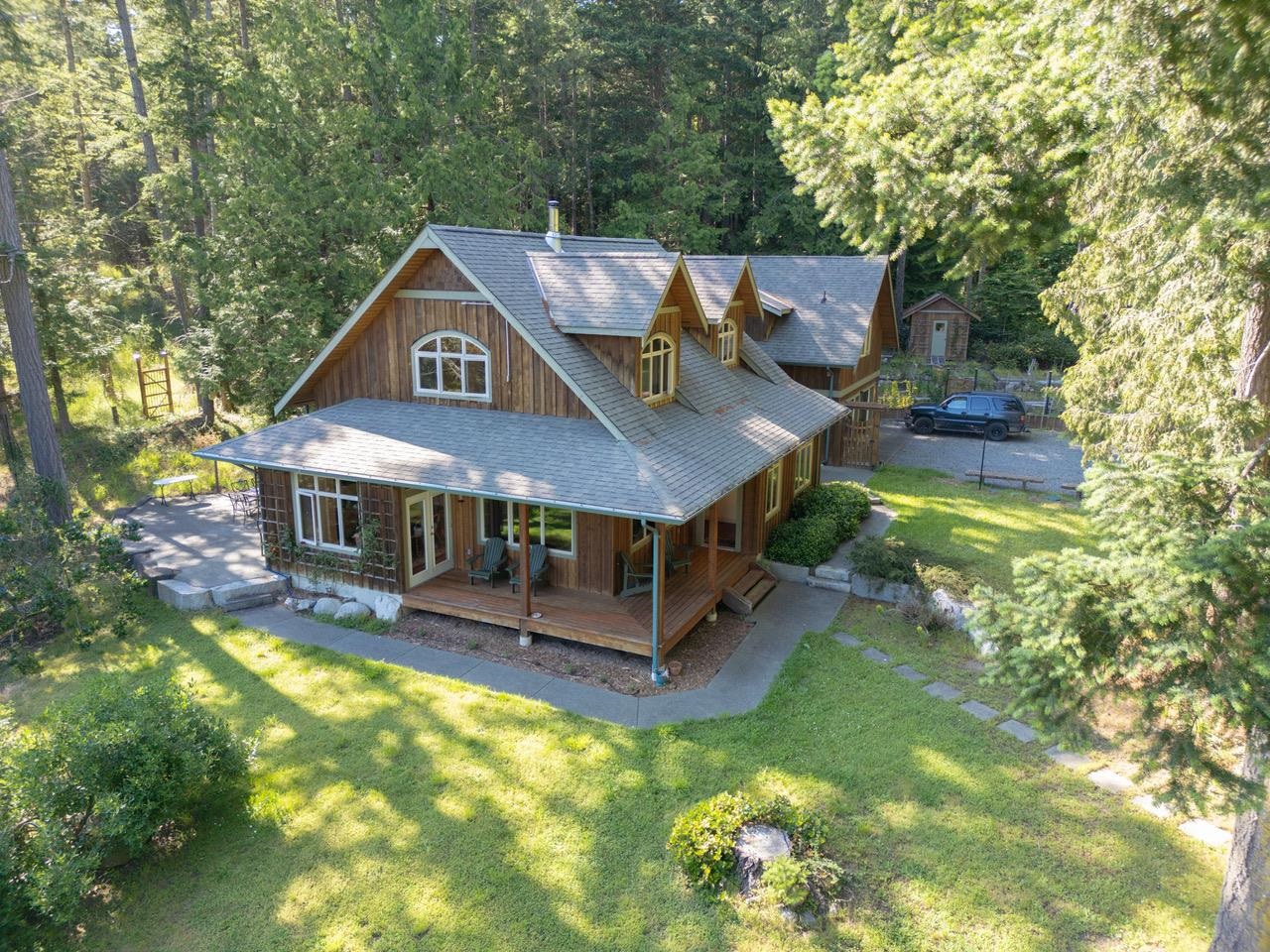 9912 Spalding Road, Pender Island, Pender Island, V0N 2M3 1