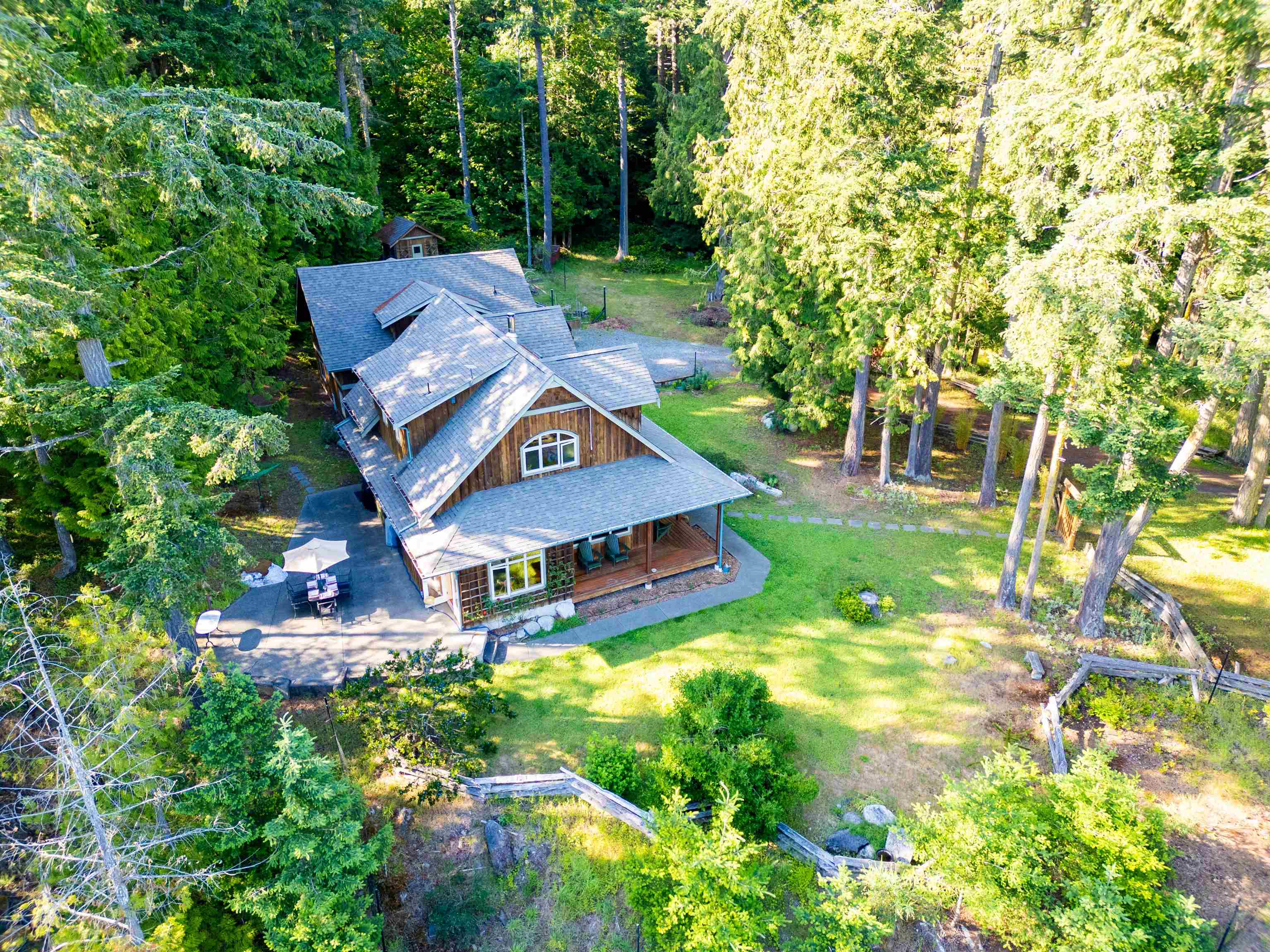 9912 Spalding Road, Pender Island, Pender Island, V0N 2M3 2