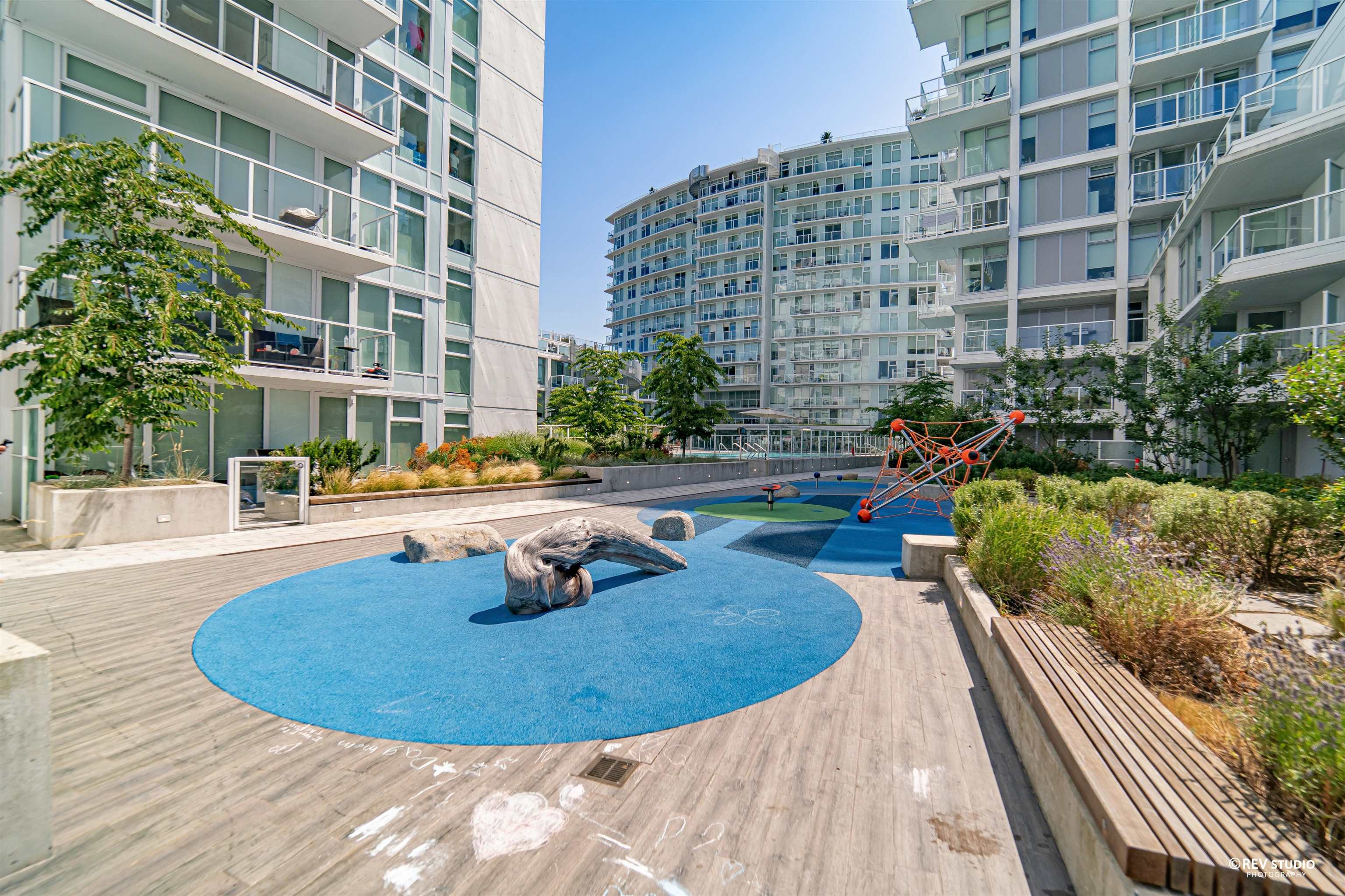 1111 2220 Kingsway, Vancouver, Victoria VE, V5N 2T7 25