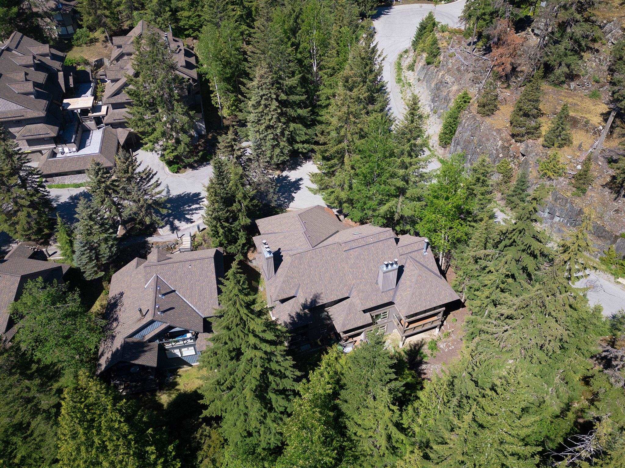 102 3050 Hillcrest Drive, Whistler, Alta Vista, V8E 0T8 22