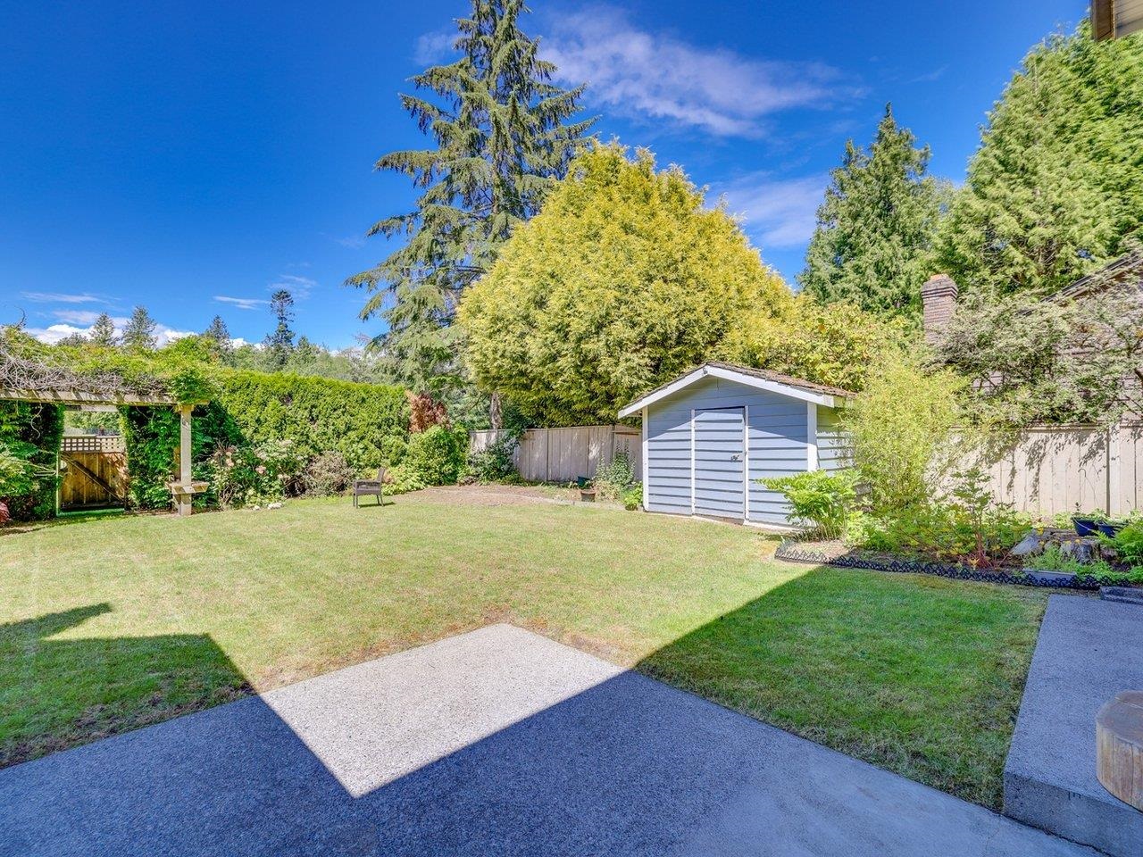 14263 16a Avenue, Surrey, Sunnyside Park Surrey, V4A 6G6 32