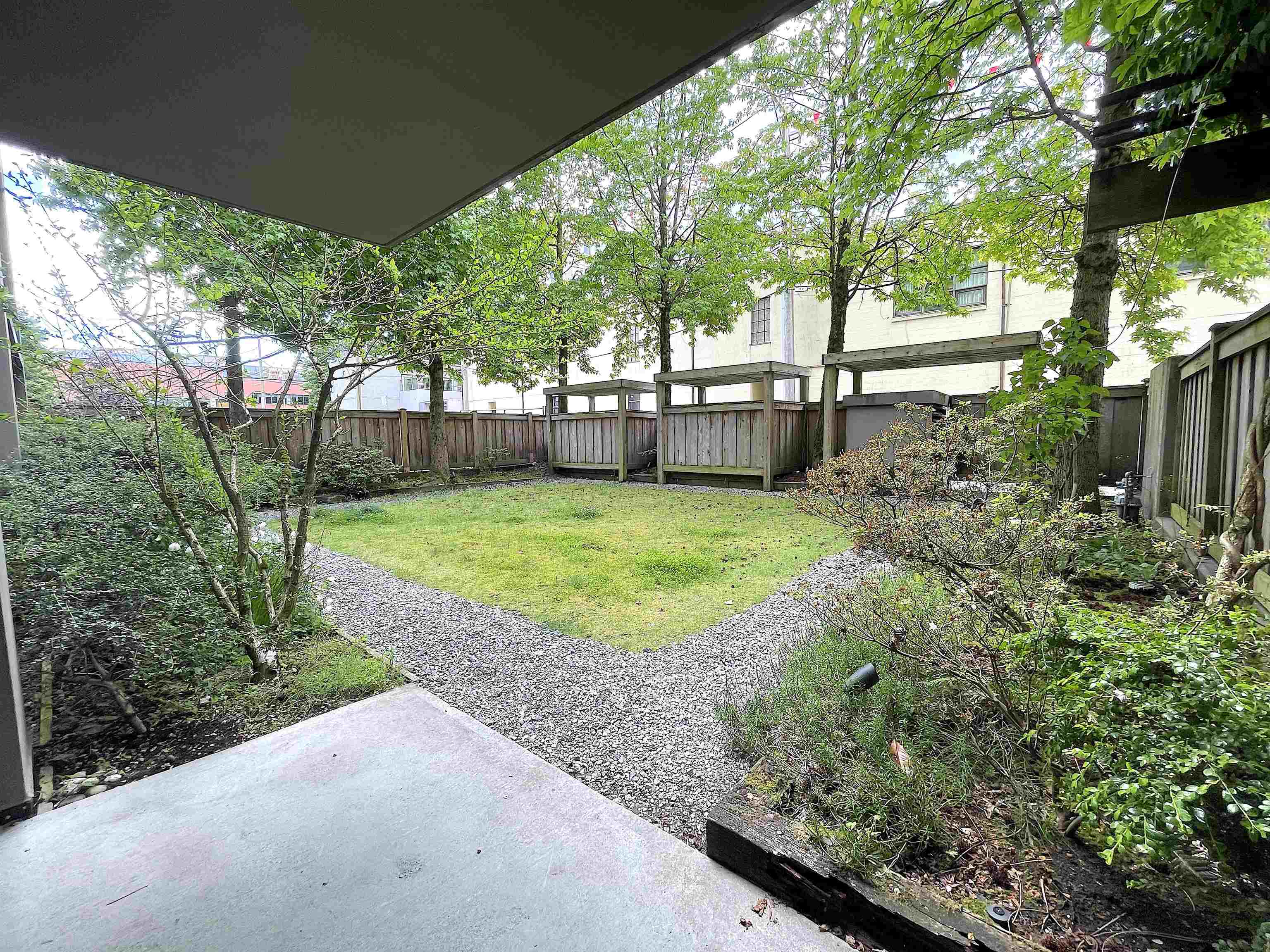 301 2036 W 10th Avenue, Vancouver, Kitsilano, V6J 2B3 25