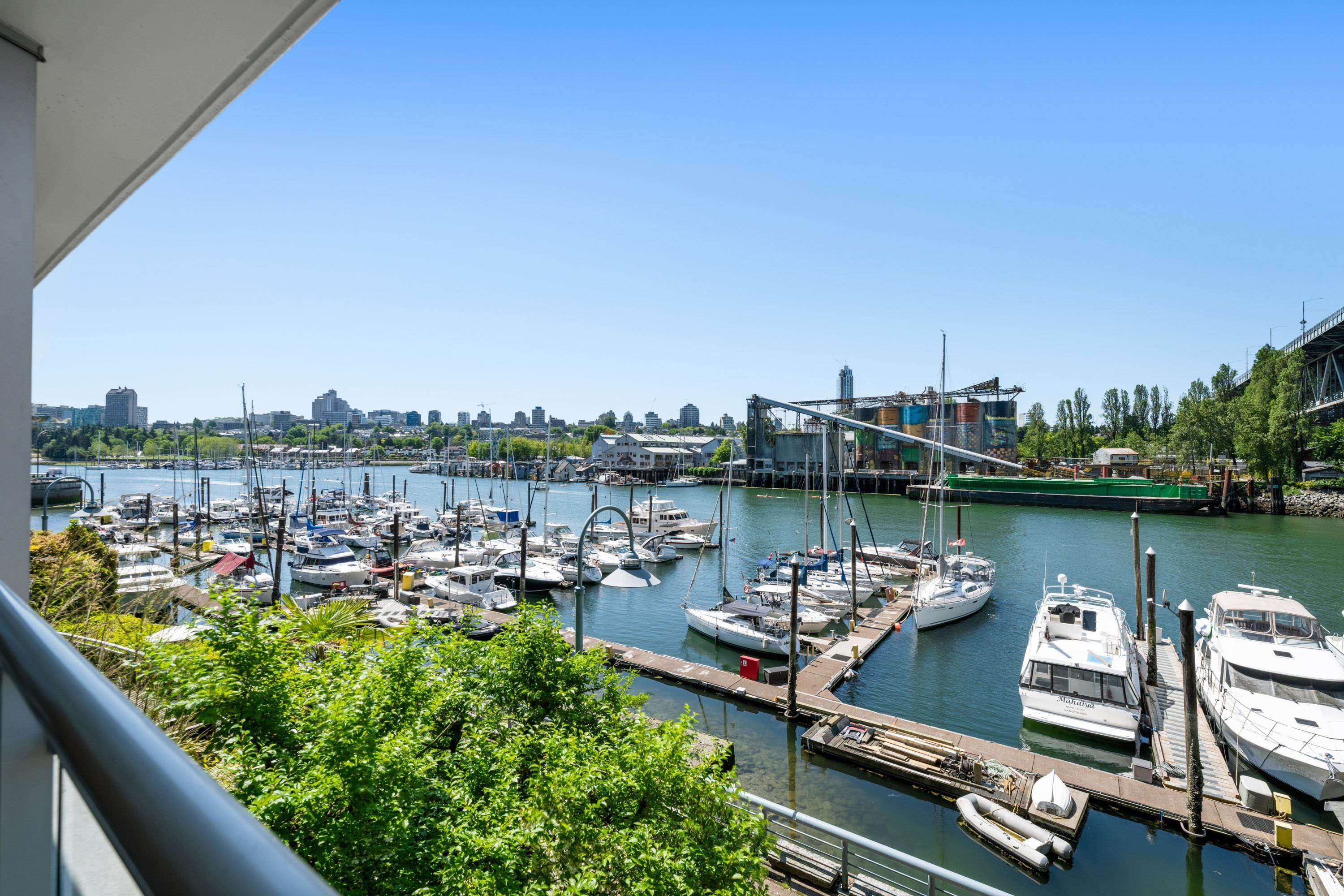 203 628 Kinghorne Mews, Vancouver, Yaletown, V6Z 3H6 3