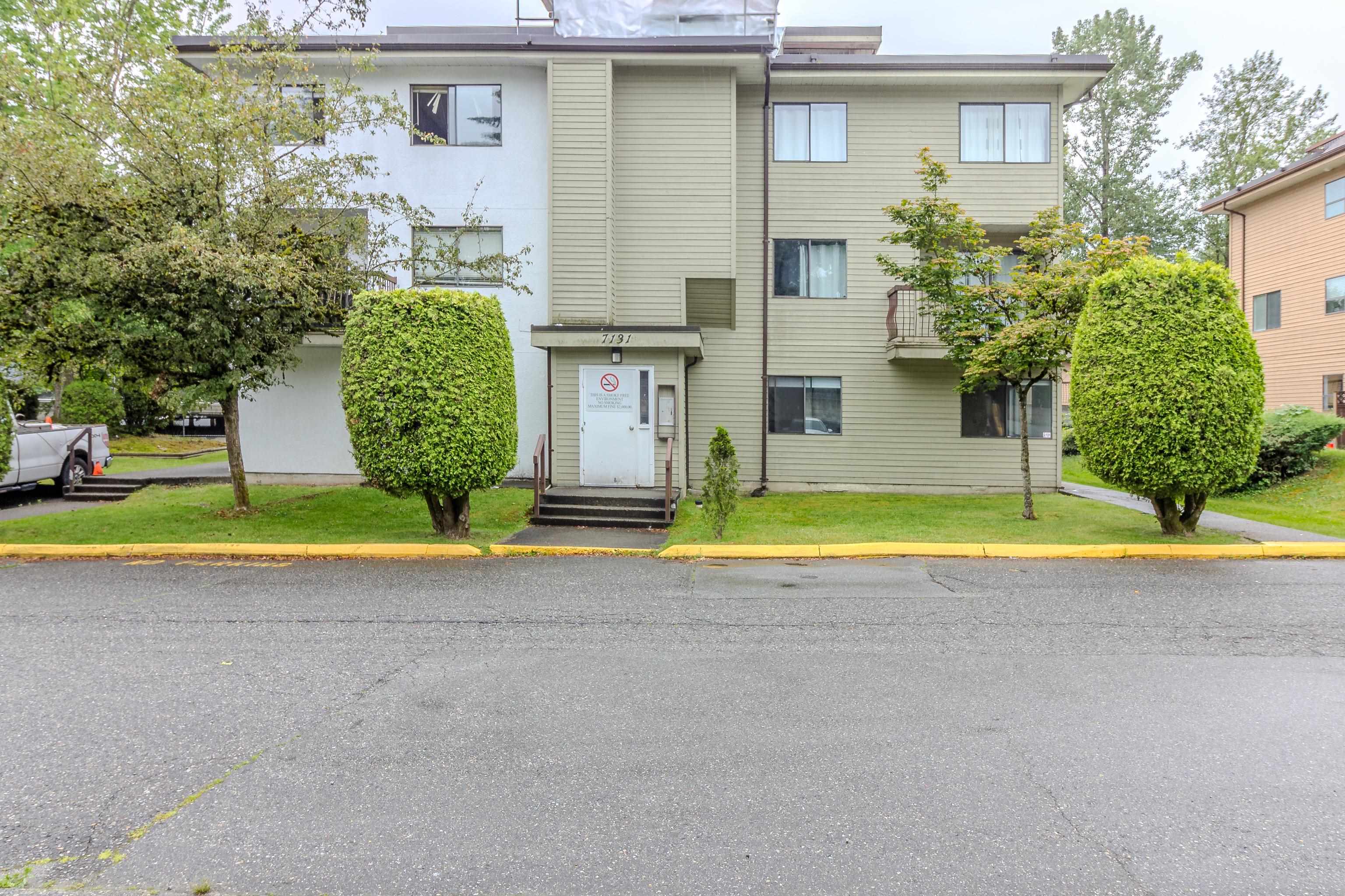 101 7131 133a Street, Surrey, West Newton, V3W 8A1 10