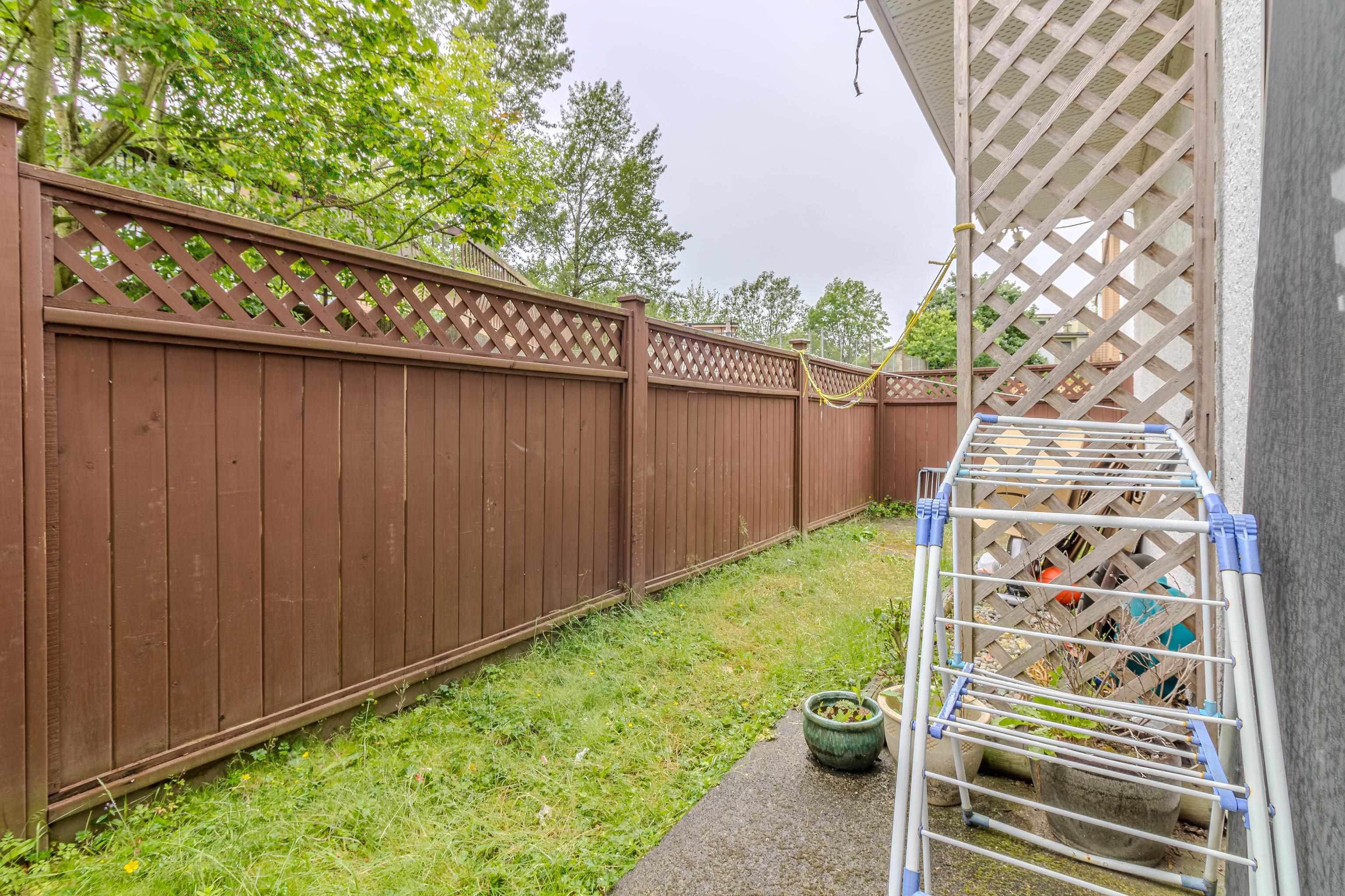 101 7131 133a Street, Surrey, West Newton, V3W 8A1 14