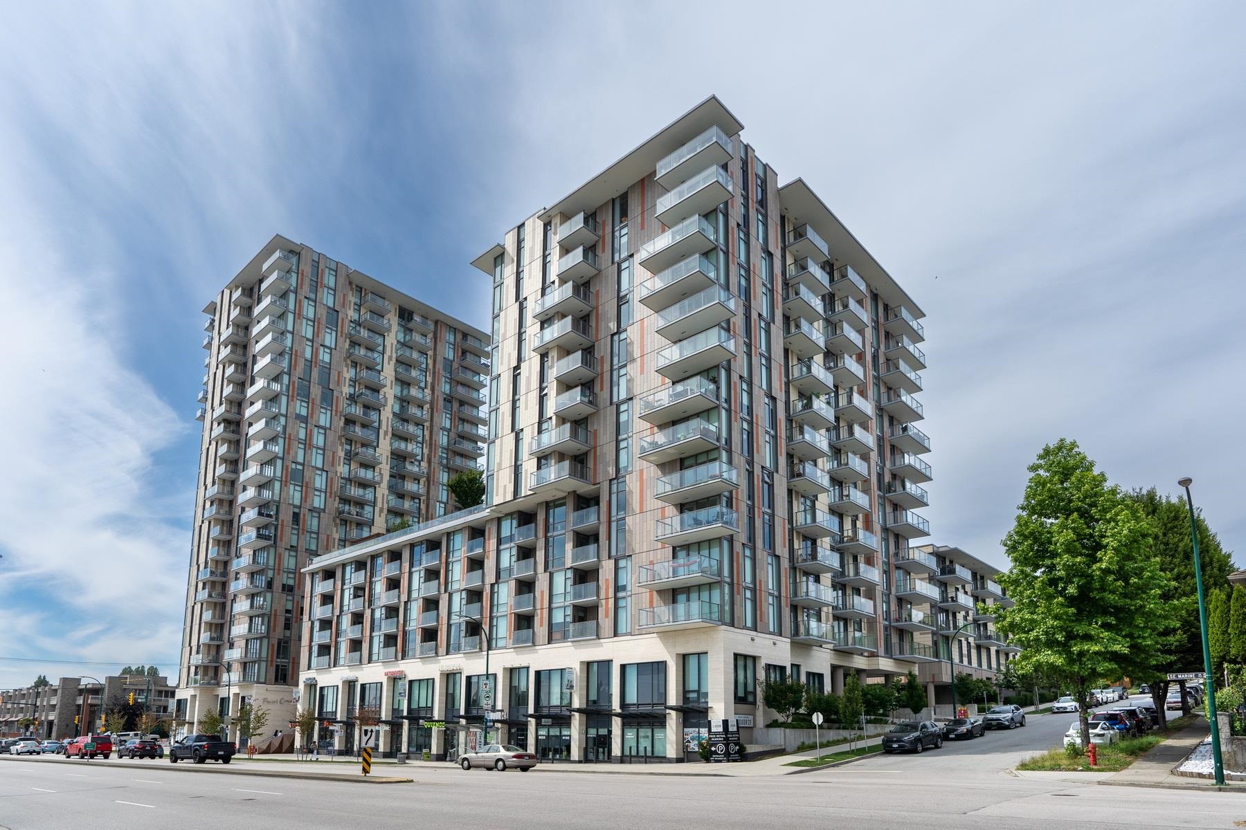203-8181 CHESTER STREET, Vancouver, British Columbia Apartment/Condo, 2 Bedrooms, 1 Bathroom, Residential Attached,For Sale, MLS-R2900358