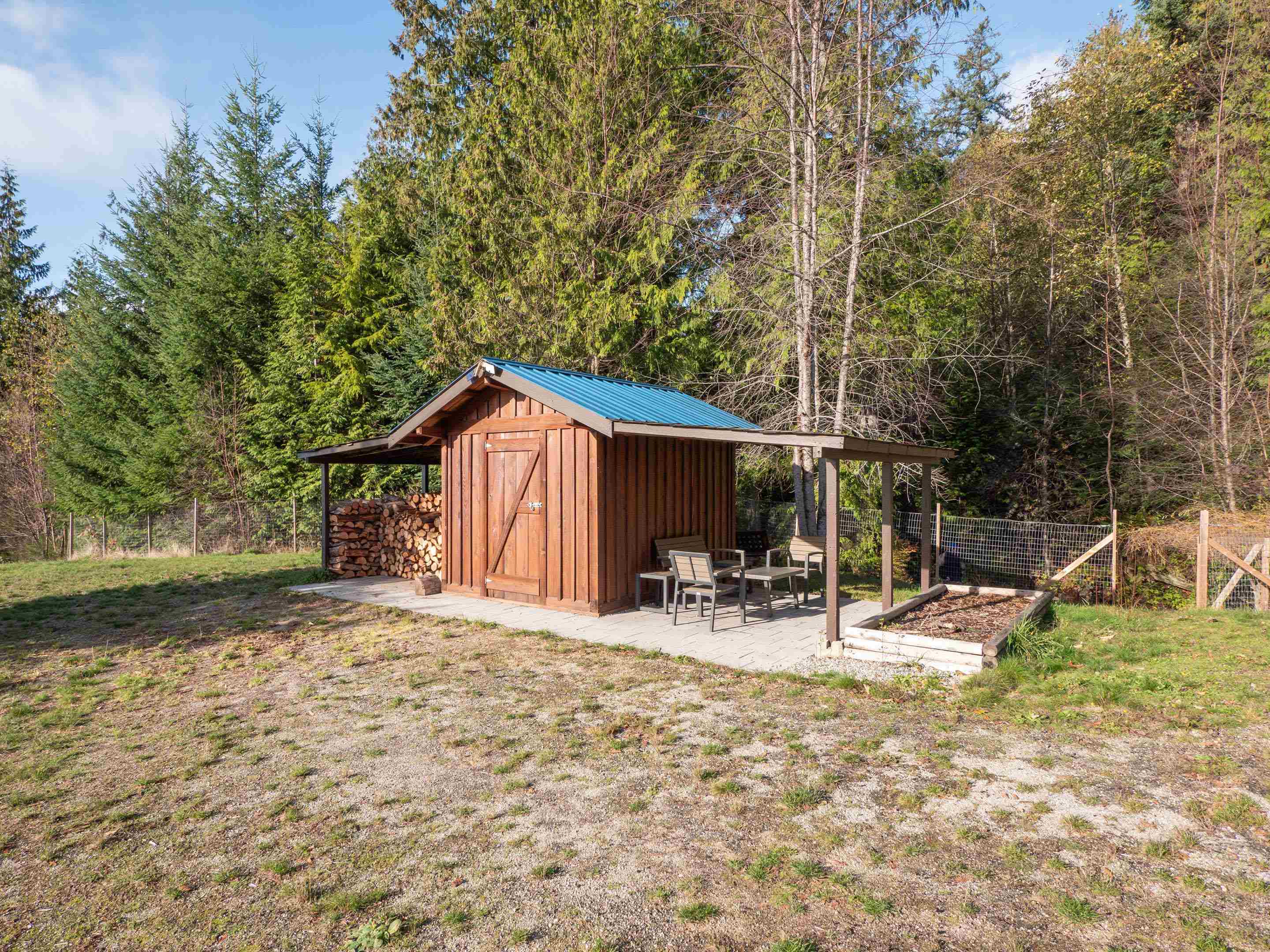 1041 Firburn Road, Roberts Creek, Roberts Creek, V0N 2W5 36