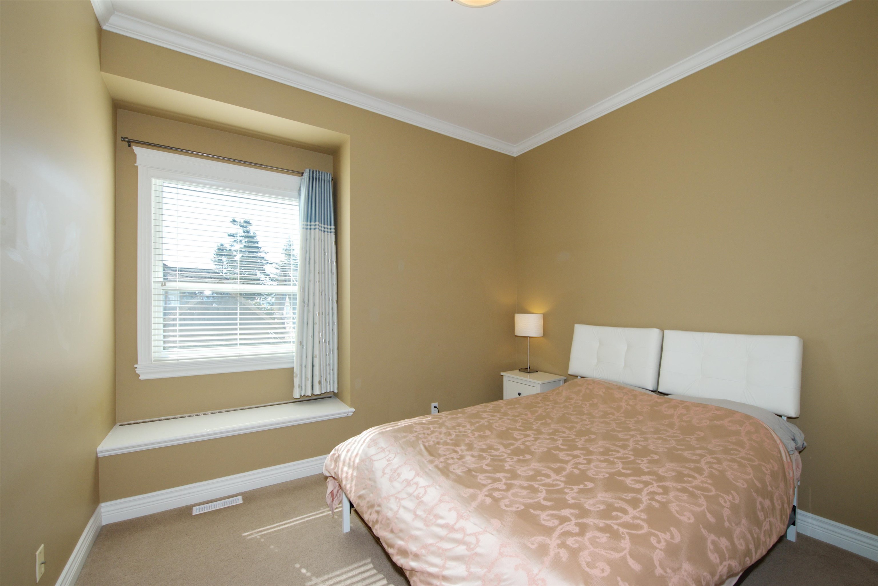 13018 Marine Drive, Surrey, Crescent Bch Ocean Pk., V4A 1E4 34