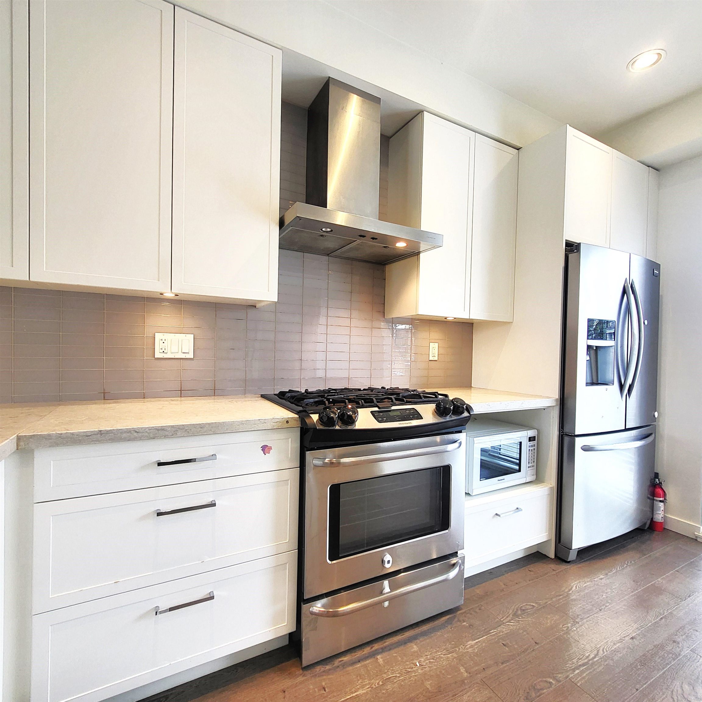 2763 Duke Street, Vancouver, Collingwood VE, V5R 4S8 8